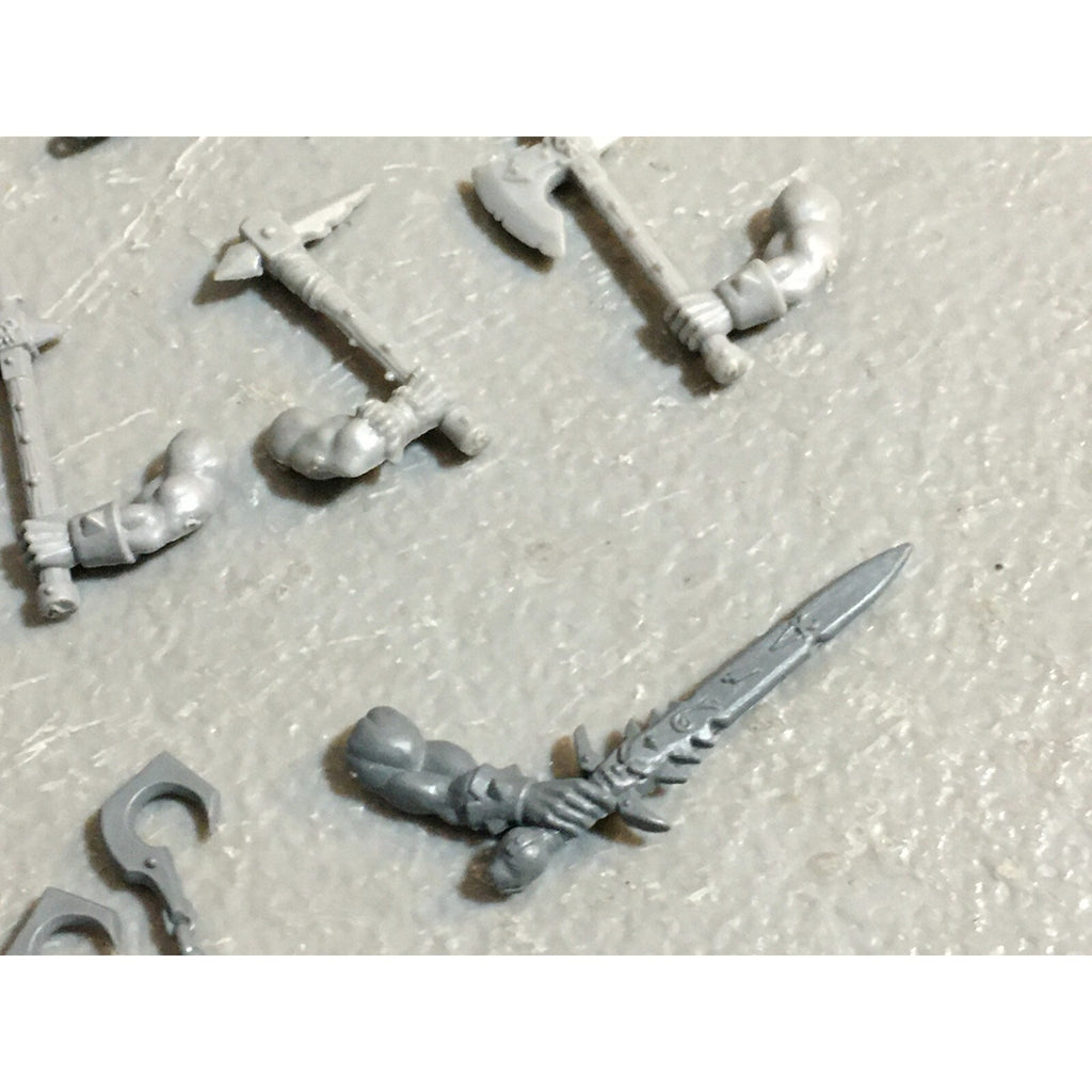 A23217 WARHAMMER FANTASY CHAOS MORTALS BITS LOT MARAUDERS WARRIORS GW
