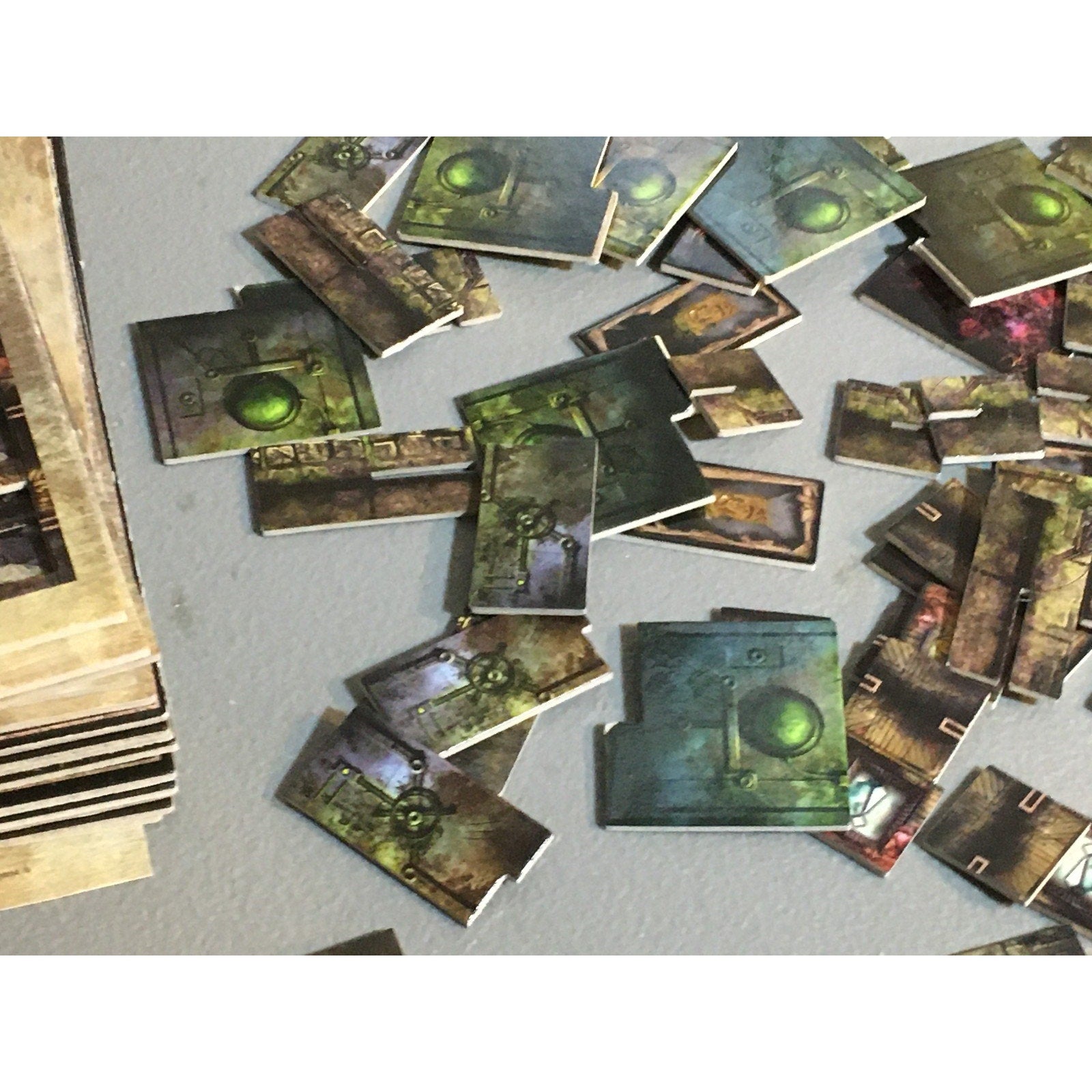 A32713 RACKHAM CONFRONTATION BIG MARKERS TOKENS TILES LOT TABLETOP