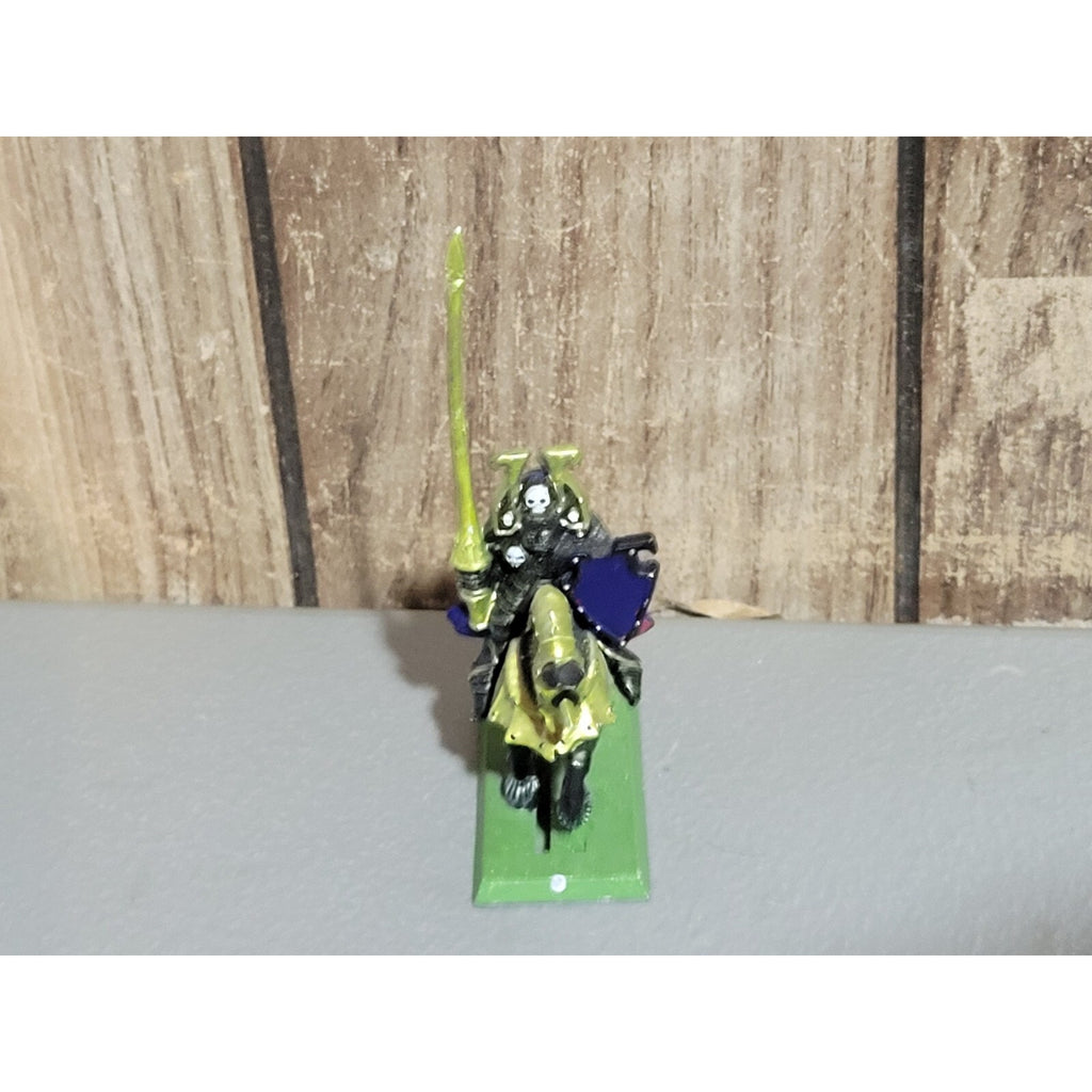A18998 WARHAMMER FANTASY CHAOS MORTALS CLASSIC KNIGHT PLASTIC