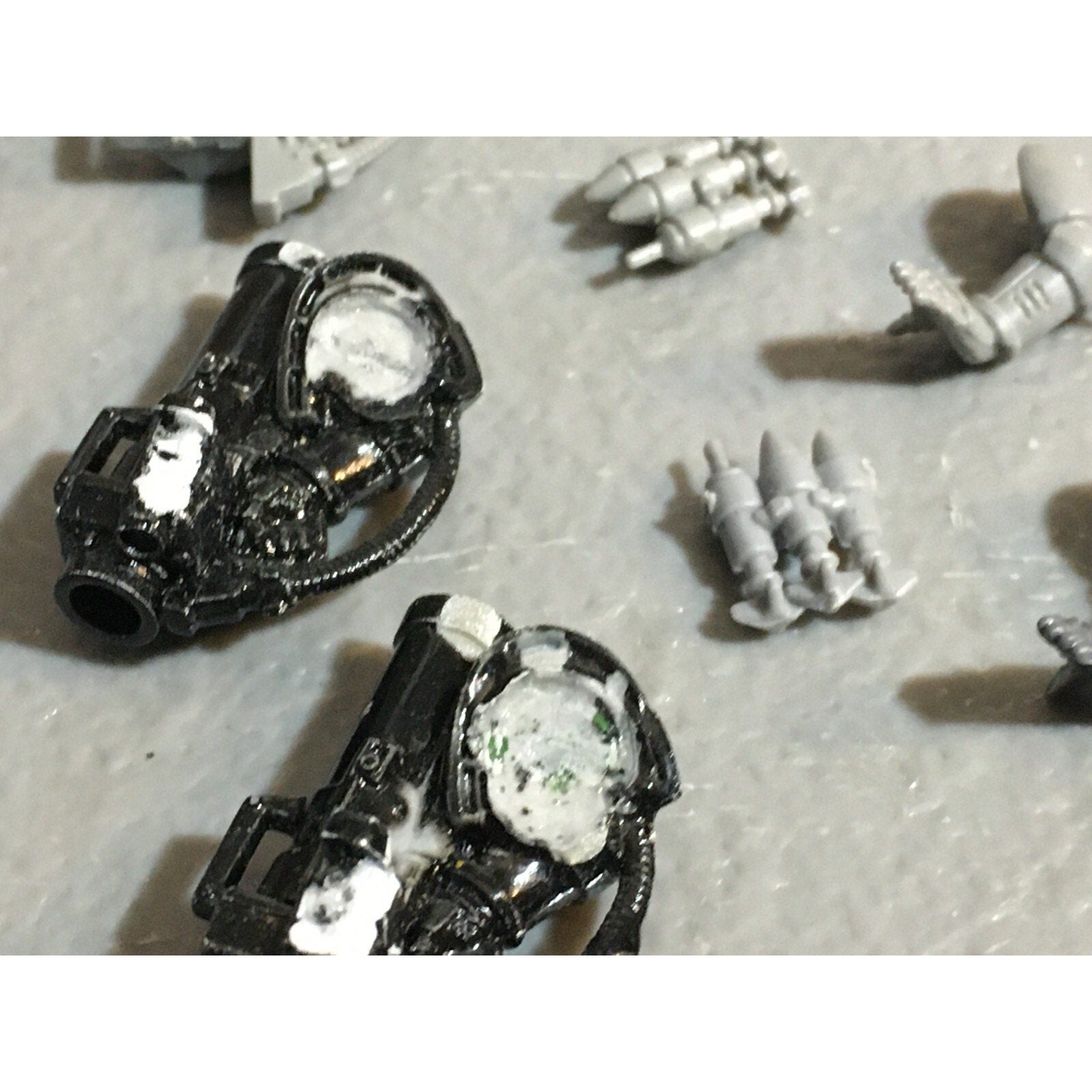A23087 WARHAMMER 40K SPACE MARINES BITS LOT MISSILE LAUNCHERS GAMES WORKSHOP GW