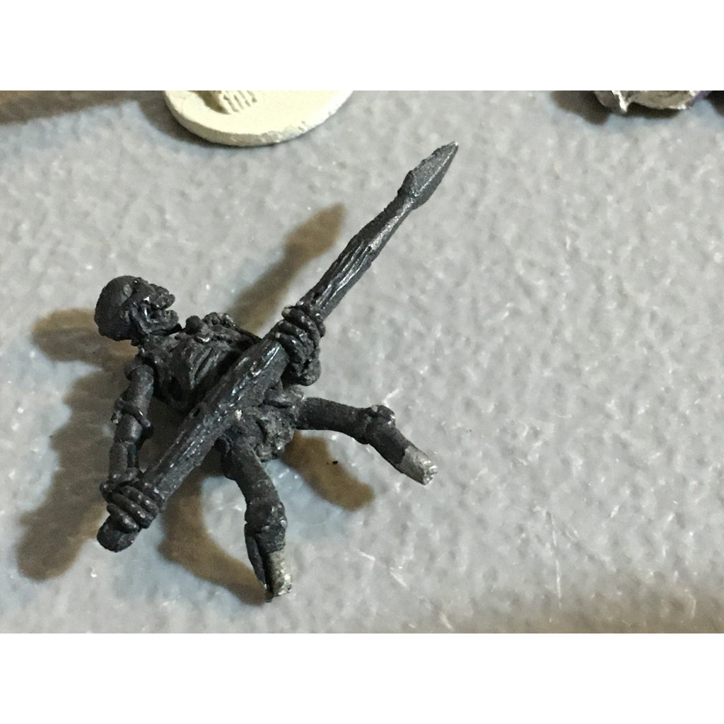 A32526 UNKNOWN METAL MINIATURES SKELETON LOT 6 PK WARRIOR CASUALTY