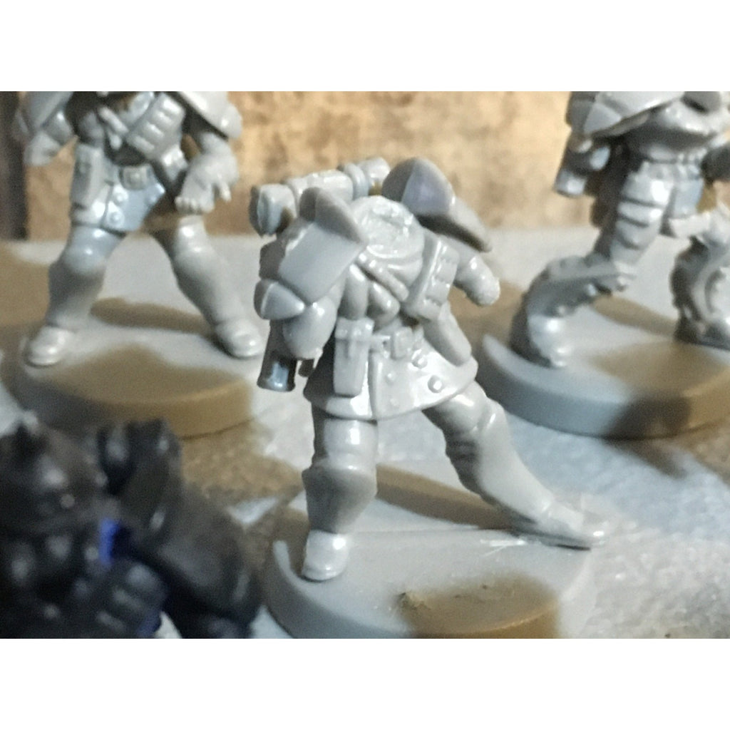 A30066 UNKNOWN TABLE TOP SCI-FI POWER ARMOR SOLDIERS 11 PK INCOMPLETE WAR GAMES