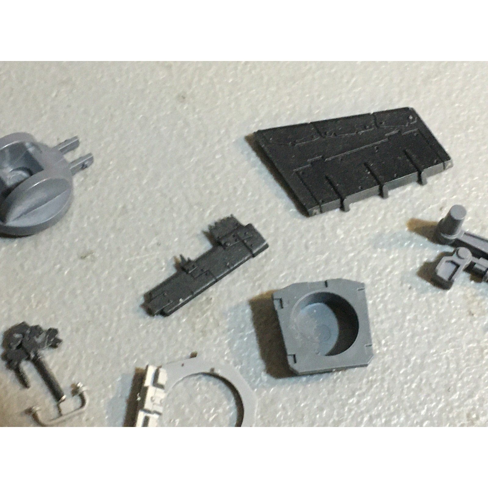 A33119 WARHAMMER 40K SPACE ORKS BITS LOT MIXED RANDOM GW GAMES WORKSHOP