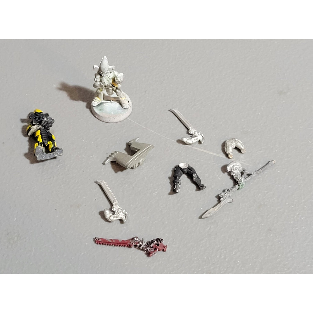 A19079 WARHAMMER 40K ELDAR CRAFTWORLDS METAL AVATAR OF KHAINE HAIR BIT