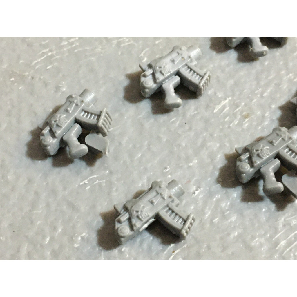 A23144 WARHAMMER 40K CHAOS SPACE MARINES ROGUE TRADER BITS LOT PISTOLS GW