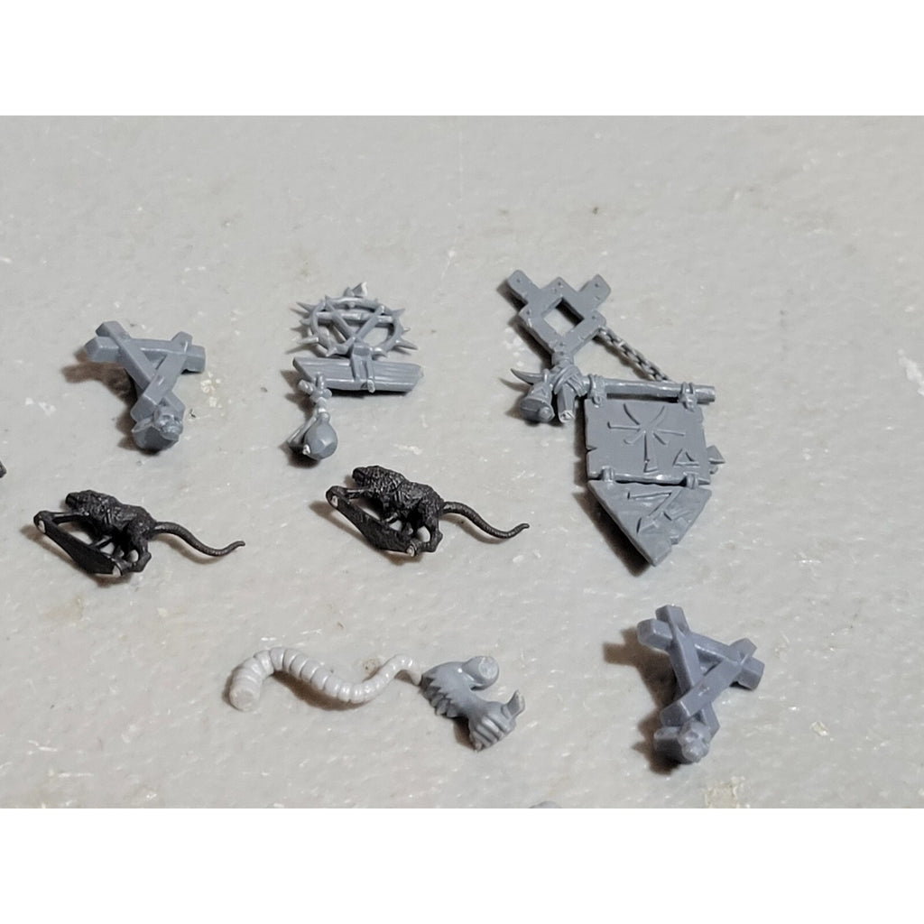 A18986 WARHAMMER FANTASY AOS SKAVEN NIGHT RUNNERS BITS LOT + EXTRA
