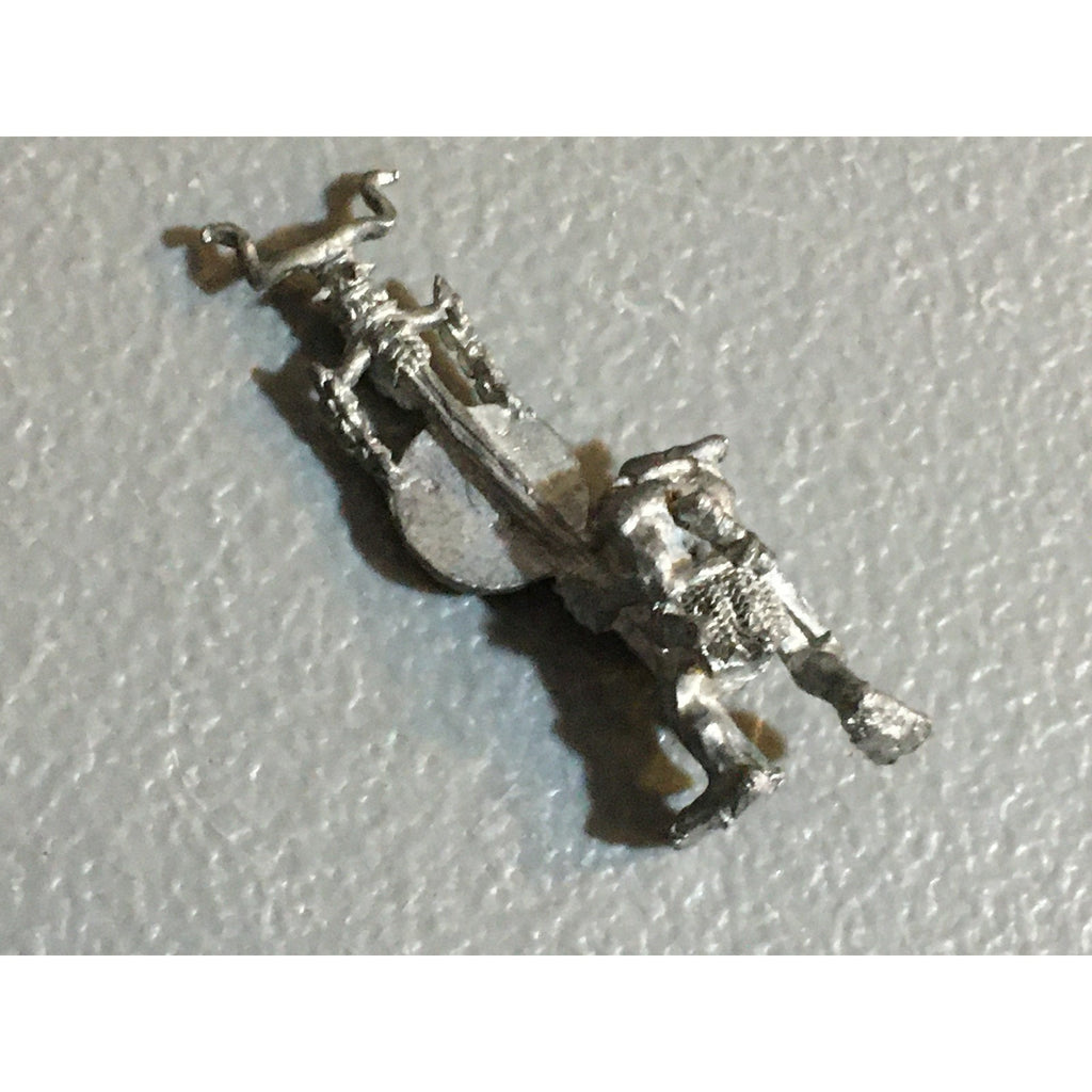 A32477 WARHAMMER FANTASY METAL ORCS GOBLINS GOBLIN STANDARD GW