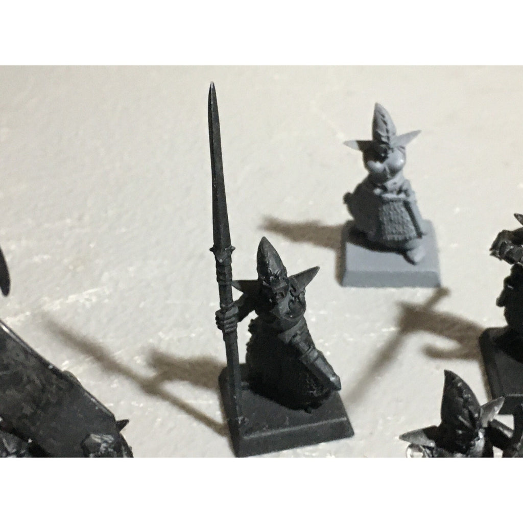 A22066 WARHAMMER FANTASY DARK ELVES INCOMPLETE SPEARMEN & COLD ONE GW