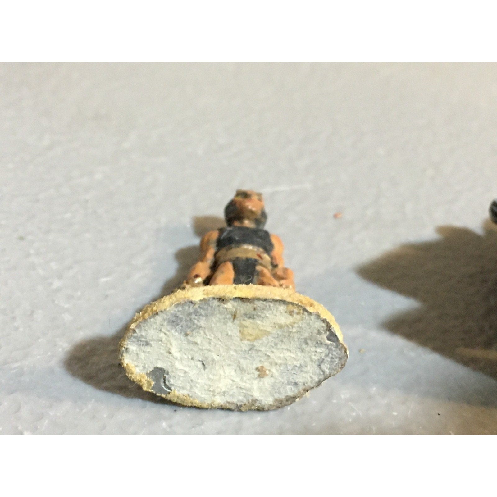 A24865 UNBRANDED METAL TABLETOP OLD OOP D&D FANTASY WARRIOR ARCHER MINIATURES
