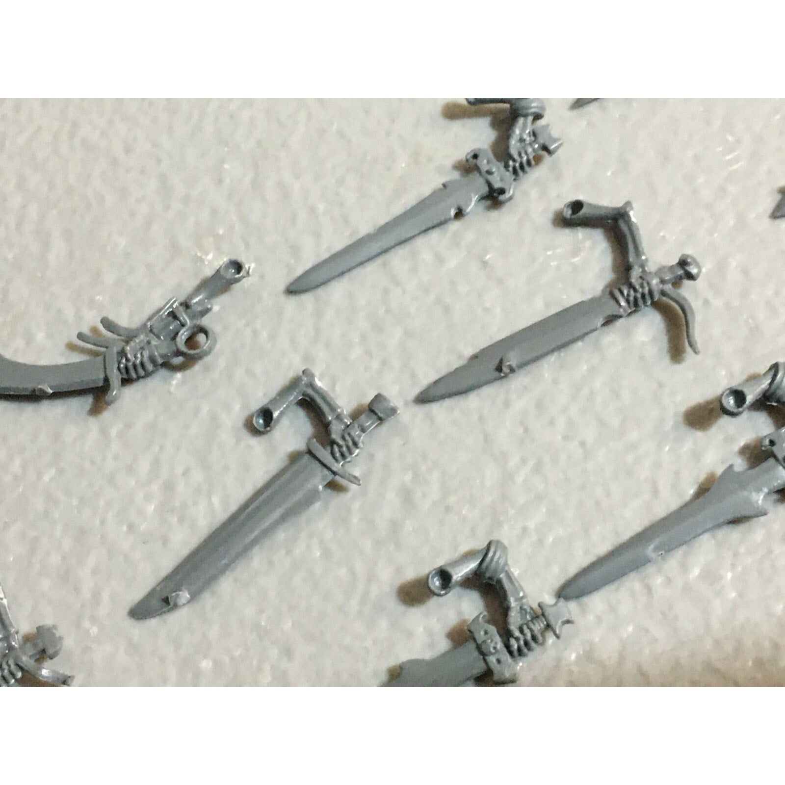 A23416 WARHAMMER FANTASY VAMPIRE COUNTS BITS LOT SKELETON WIGHT SWORD ARMS GW