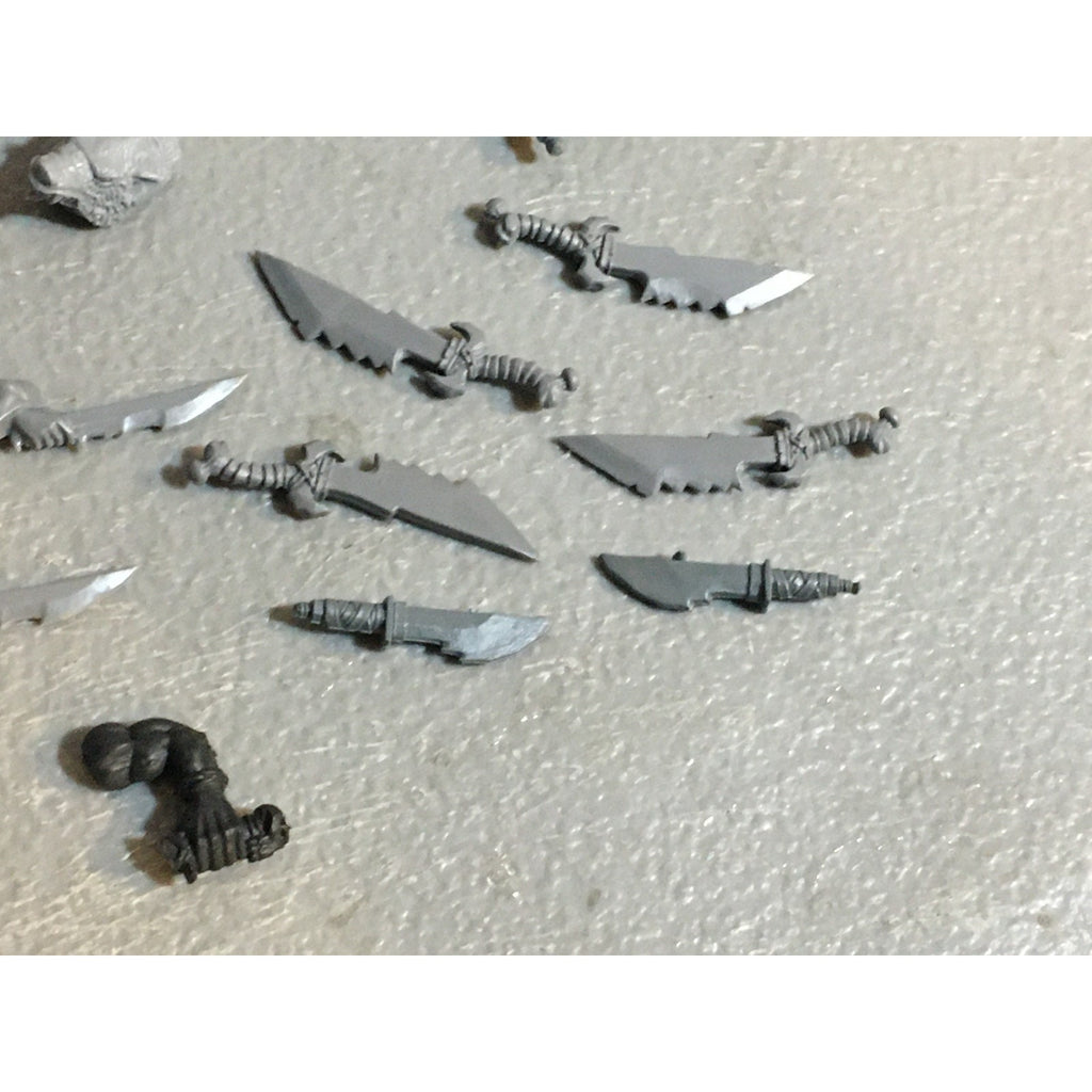 A33599 WARHAMMER FANTASY OLD WORLD ORCS GOBLINS BITS LOT WOLF NIGHT BULLY GW