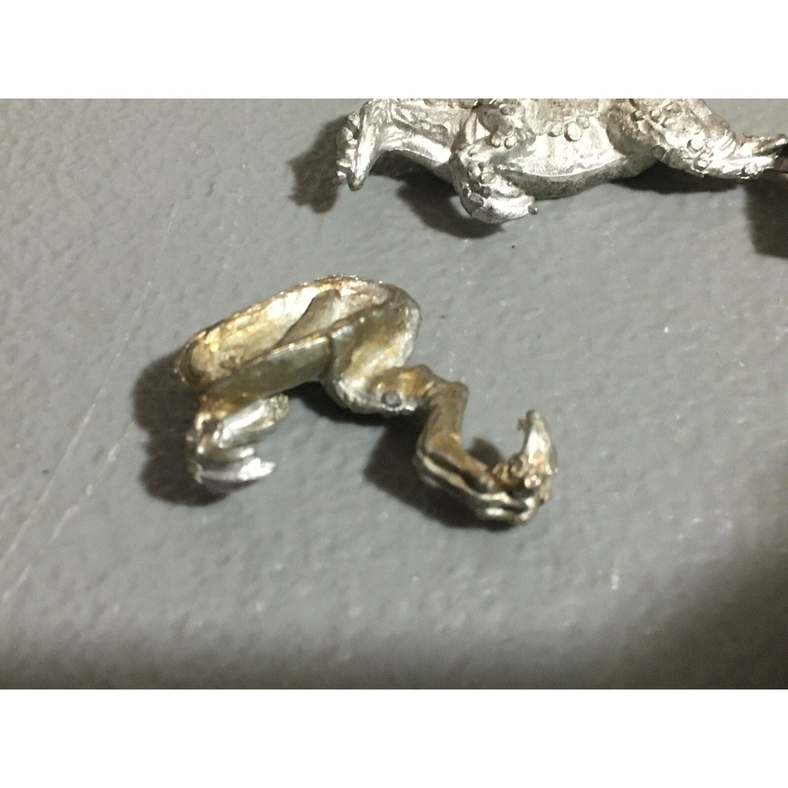 A20382 WARHAMMER FANTASY DARK ELVES METAL COLD ONE 2 PK INCOMPLETE