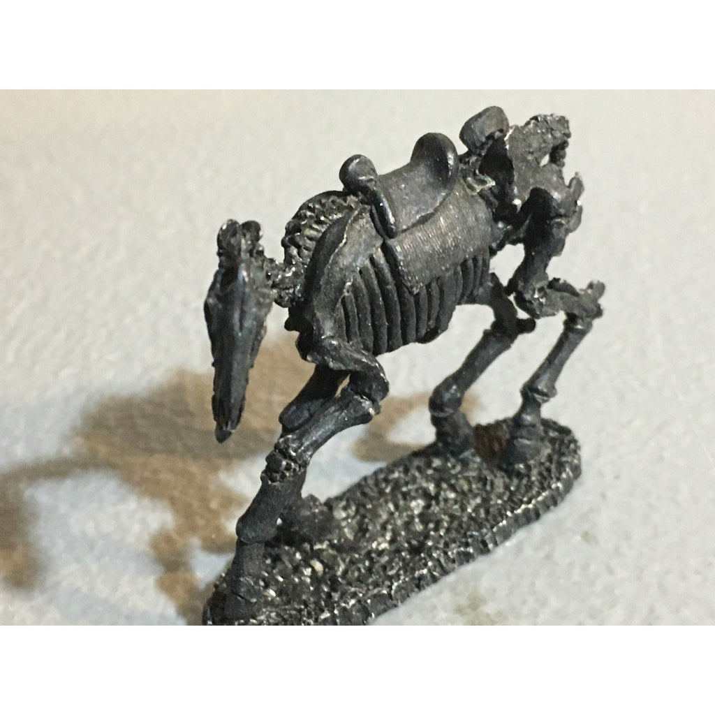 A34039 UNKNOWN METAL MINIATURES FANTASY MIXED LOT CREATURE DRAKE UNDEAD HORSE