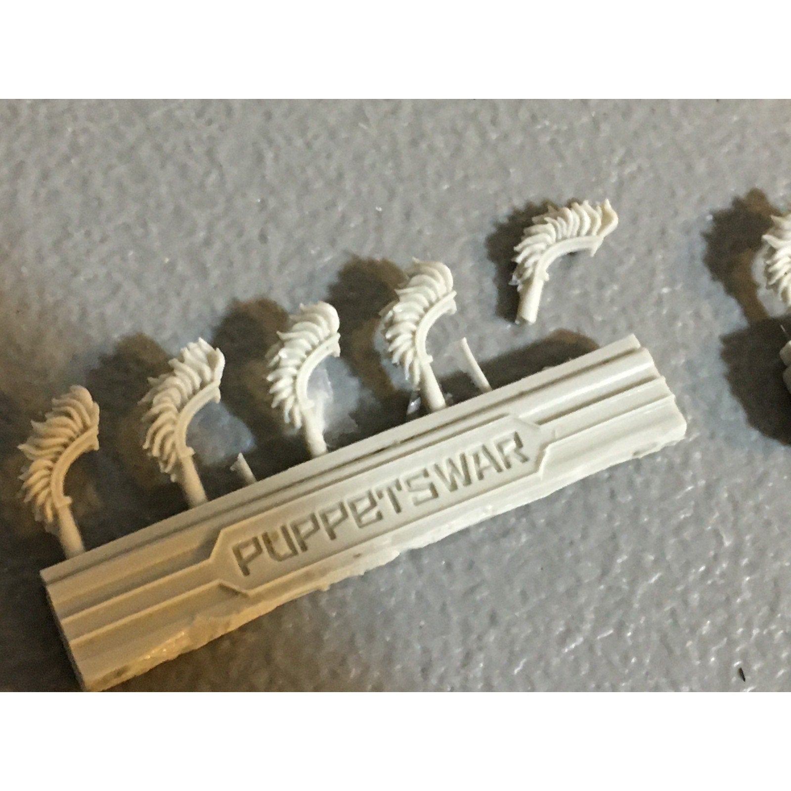 A32537 PUPPETSWAR MINIATURES PLASTIC FANTASY PRAETORIAN CRESTS BITS PACK LOT