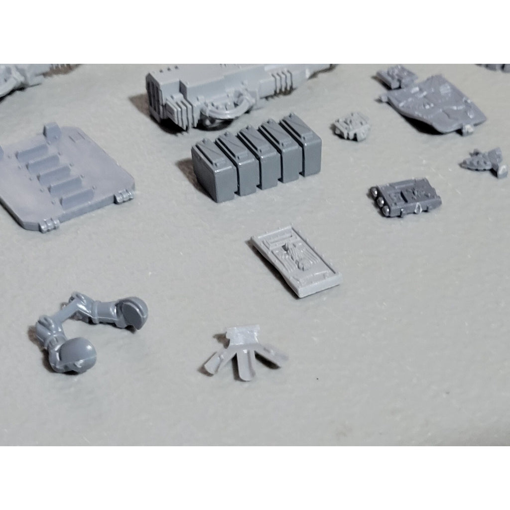 A18906 WARHAMMER 40K SPACE MARINES BITS LOT TANK RHINO RAZORBACK DARK ANGELS