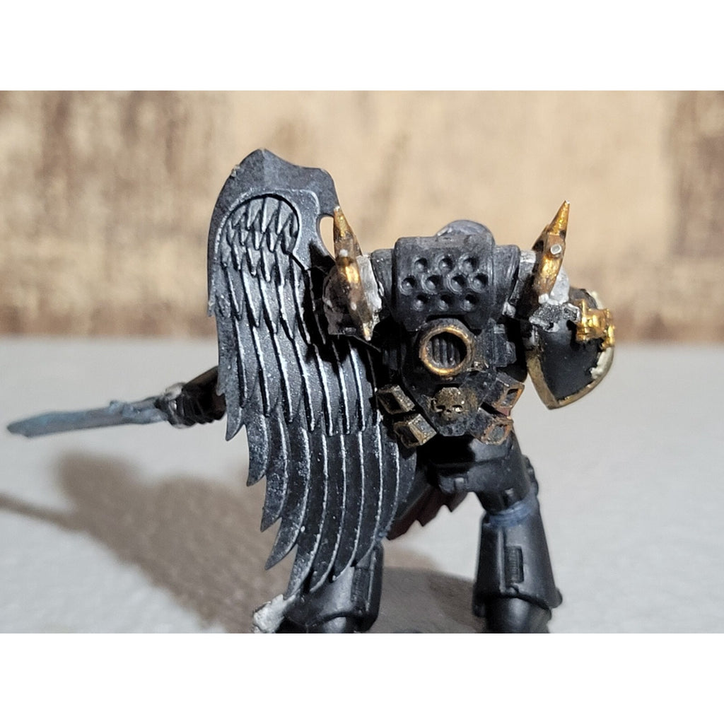 A18418 WARHAMMER 40K SPACE MARINES BLOOD ANGELS CAPTAIN LIEUTENANT CUS MISS HAND