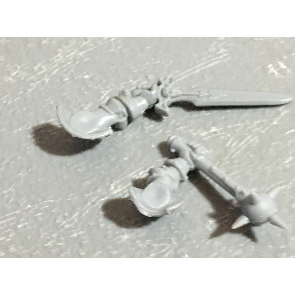 A22252 WARHAMMER FANTASY CHAOS MORTALS BITS LOT WARRIORS KNIGHTS WEAPONS GW OOP