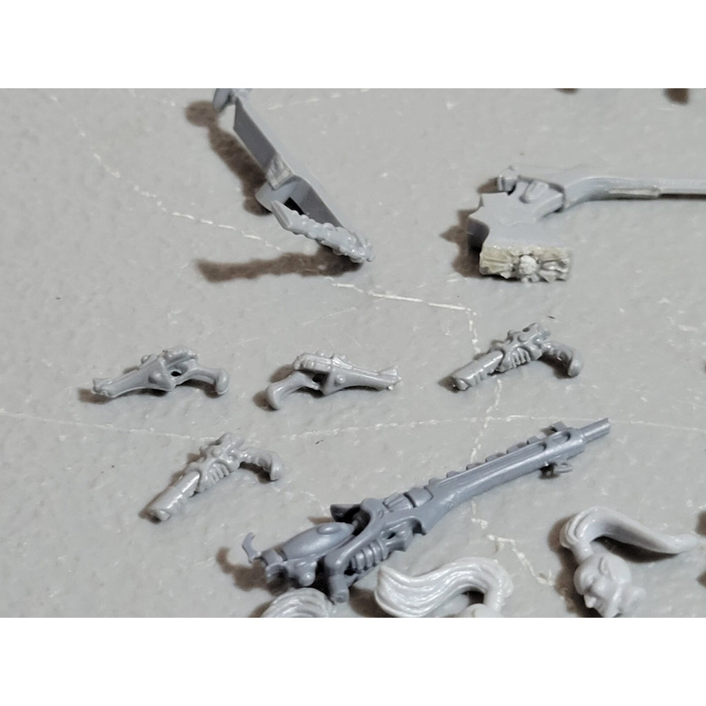 A18981 WARHAMMER 40K ELDAR CRAFTWORLDS BITS LOT HEADS ACCESSORIES INC