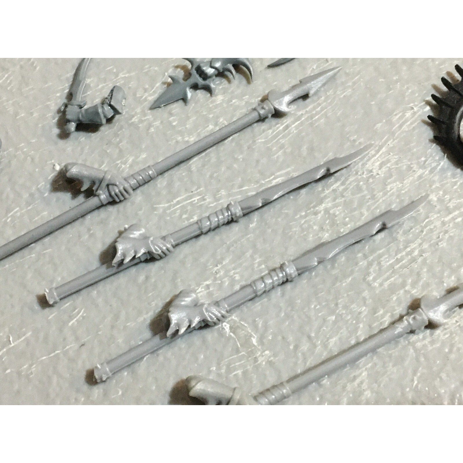A23450 WARHAMMER FANTASY DARK ELVES BITS LOT ARMS SPEARS SWORDS GAMES WORKSHOP