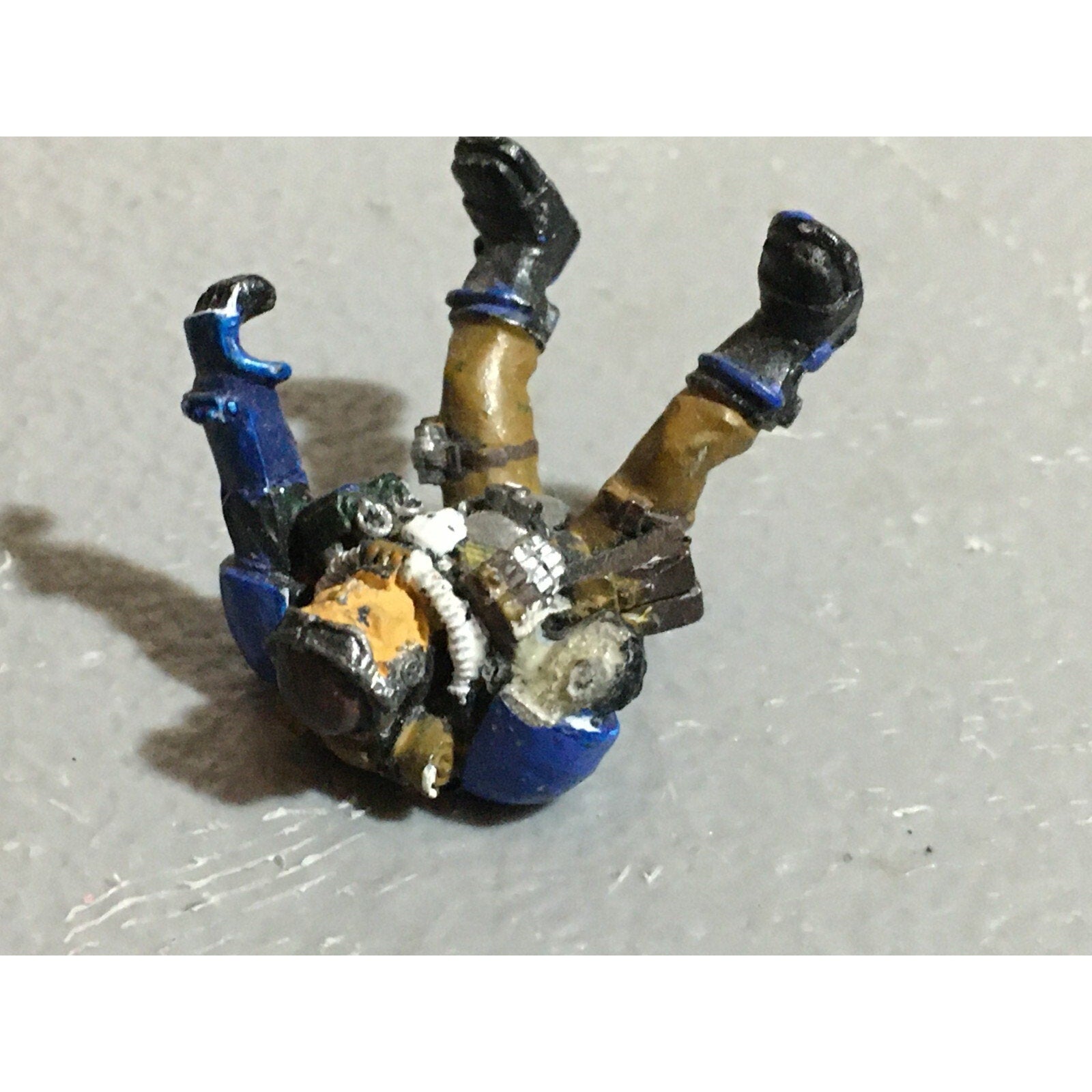 A21117 WARHAMMER 40K SPACE MARINES METAL OOP BITS LOT SHOULDER SCOUT CHAPLAIN