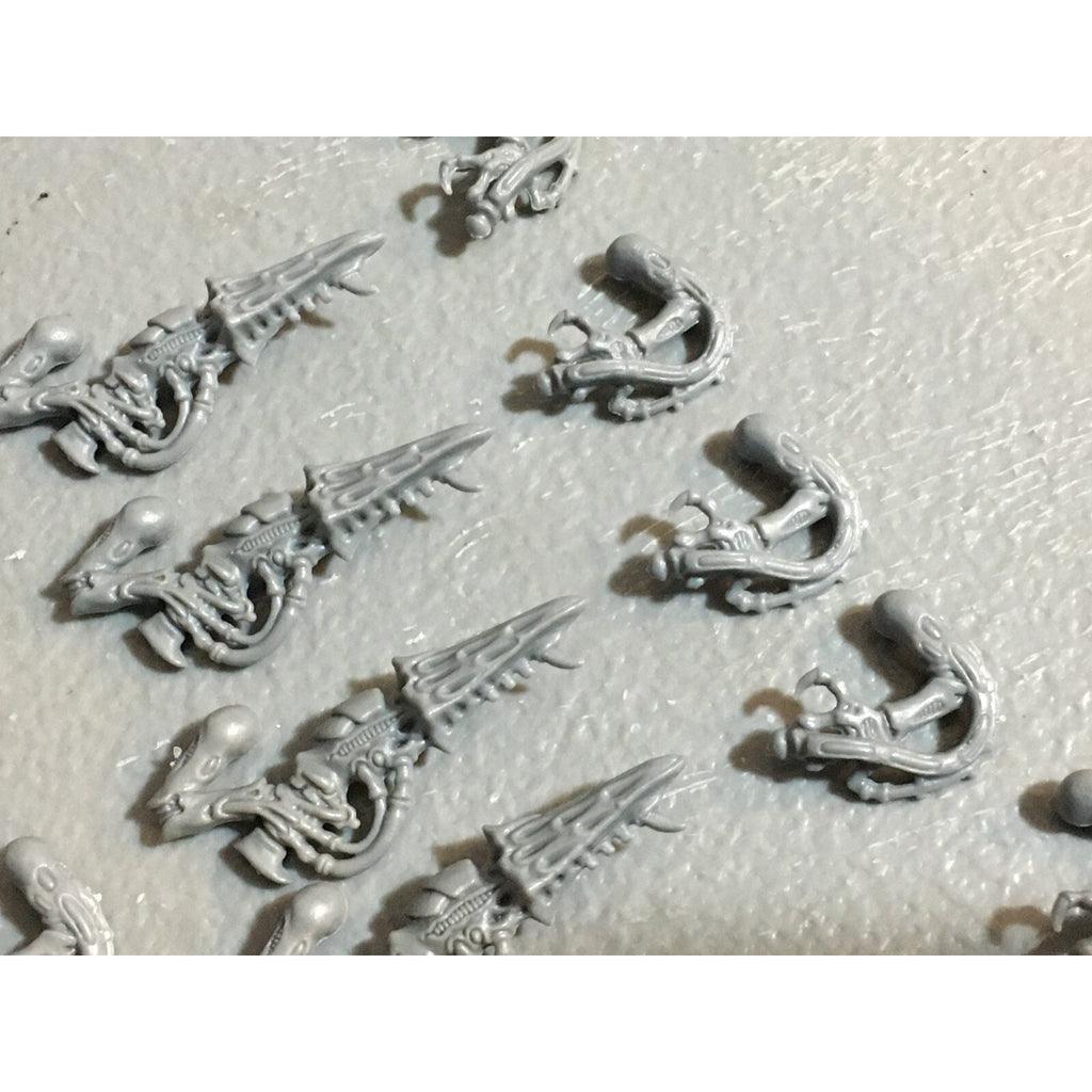 A23052 WARHAMMER 40K TYRANIDS BITS LOT DEVOURERS TERMAGANTS GAMES WORKSHOP GW