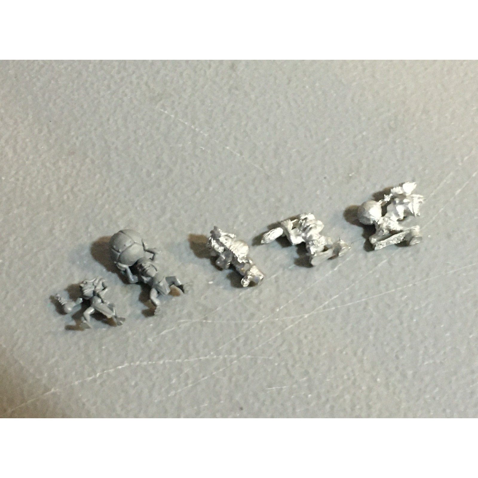 A25016 WARHAMMER FANTASY ORCS & GOBLINS METAL SNOTLINGS 3 PK + 2 PLASTIC GW