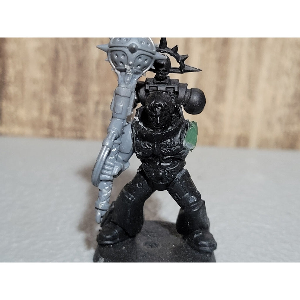 A18415 WARHAMMER 40K SPACE MARINES CAPTAIN LIEUTENANT CUST STORM BOLTER MACE