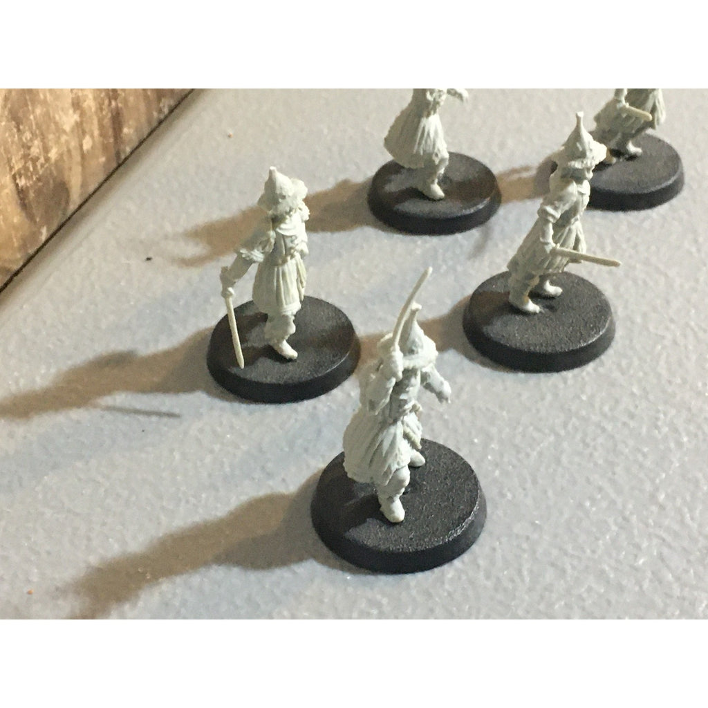 A30401 LOTR LORD RINGS GAMES WORKSHOP LAKE-TOWN GUARD 5 PK MISS 1 ARM FINECAST
