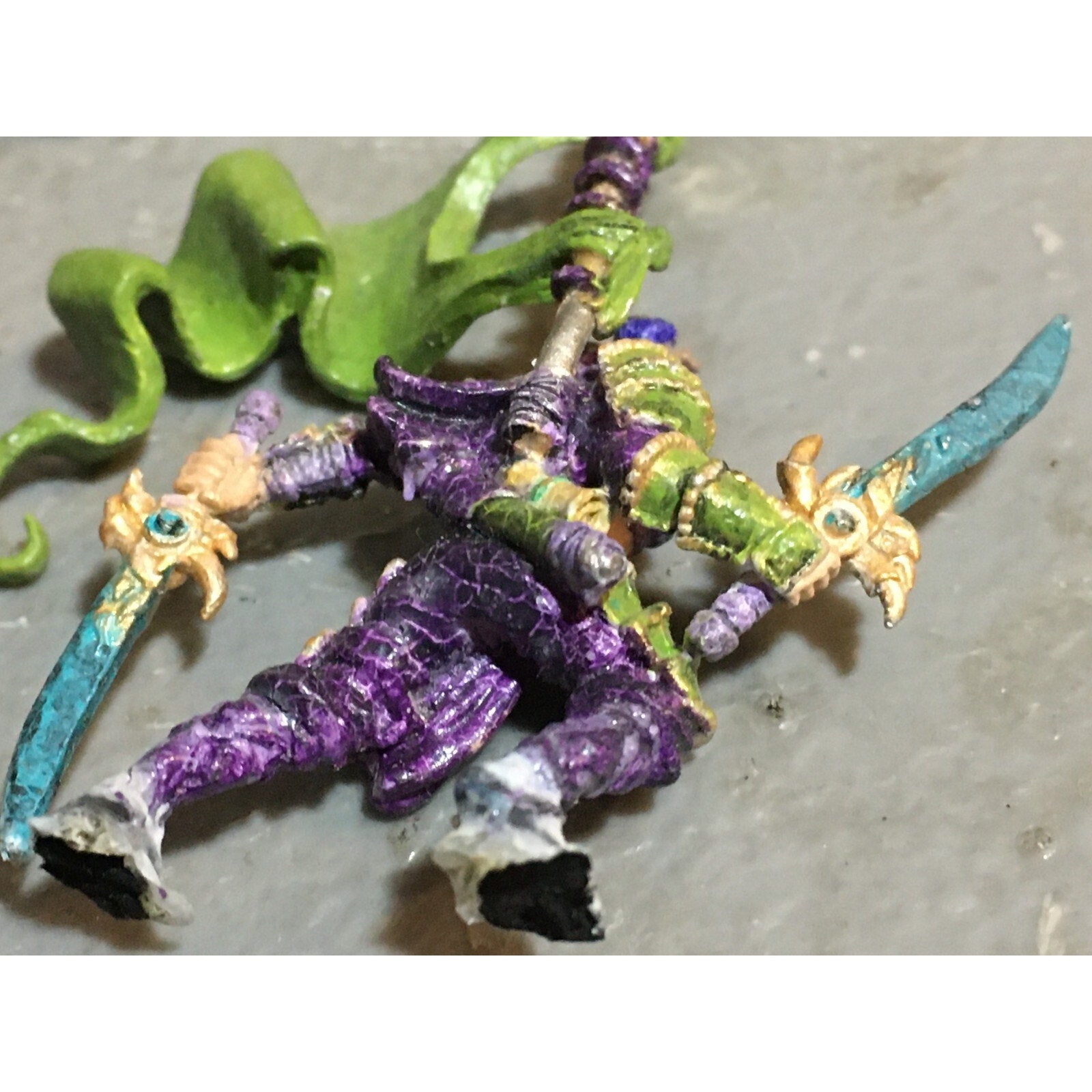 A23526 METAL UNKNOWN FEMALE MINIATURE WARRIOR NINJA SAMURAI TABLETOP WARGAMES