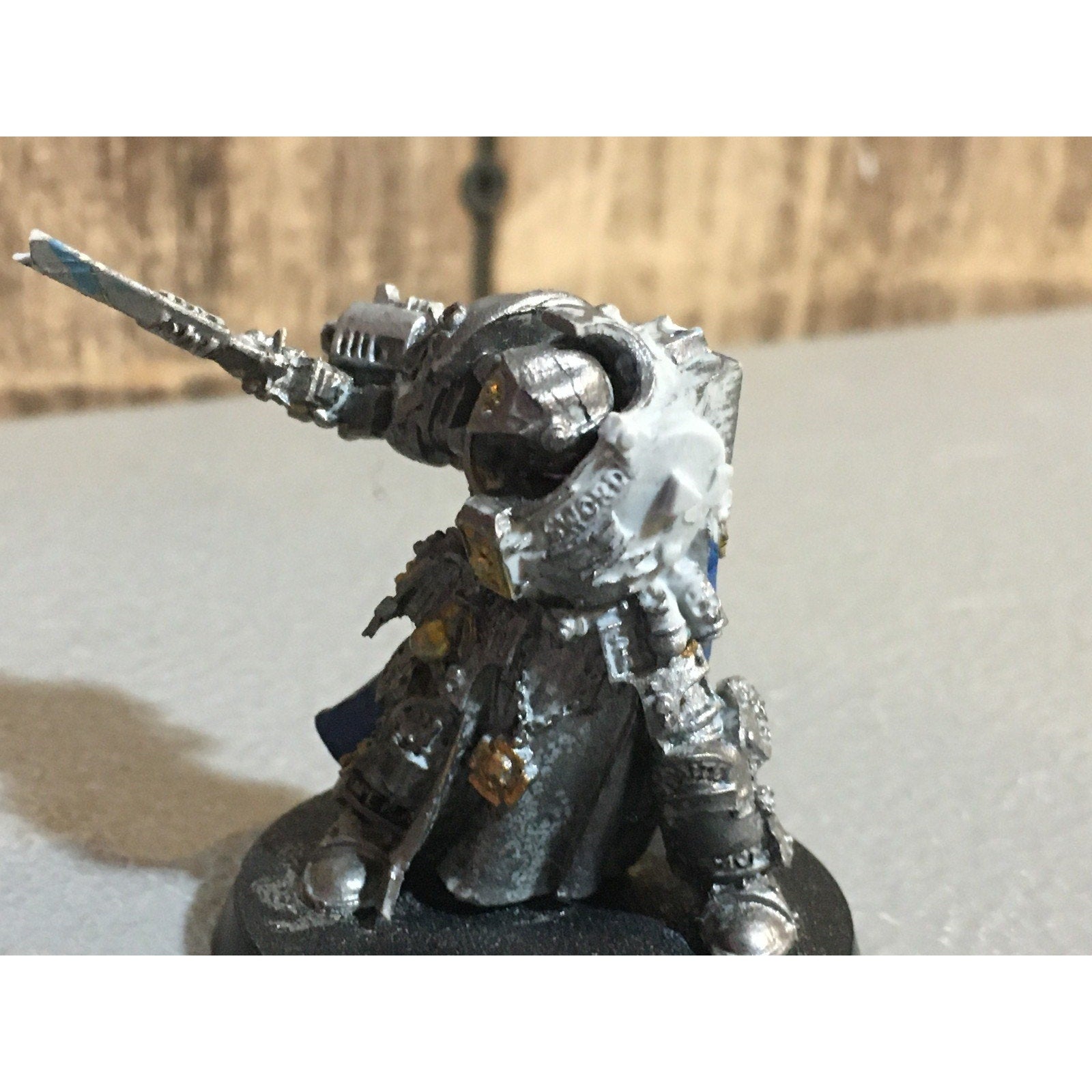 A29899 WARHAMMER 40K GREY KNIGHTS FINECAST KALDOR DRAIGO NO BANNER CUSTOM SWORD