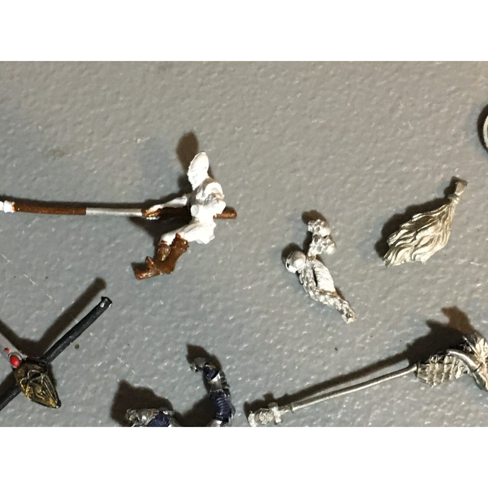 A23523 WARHAMMER FANTASY 40K BITS LOT INCOMPLETE STANDARD RIDER BANNER ELVES
