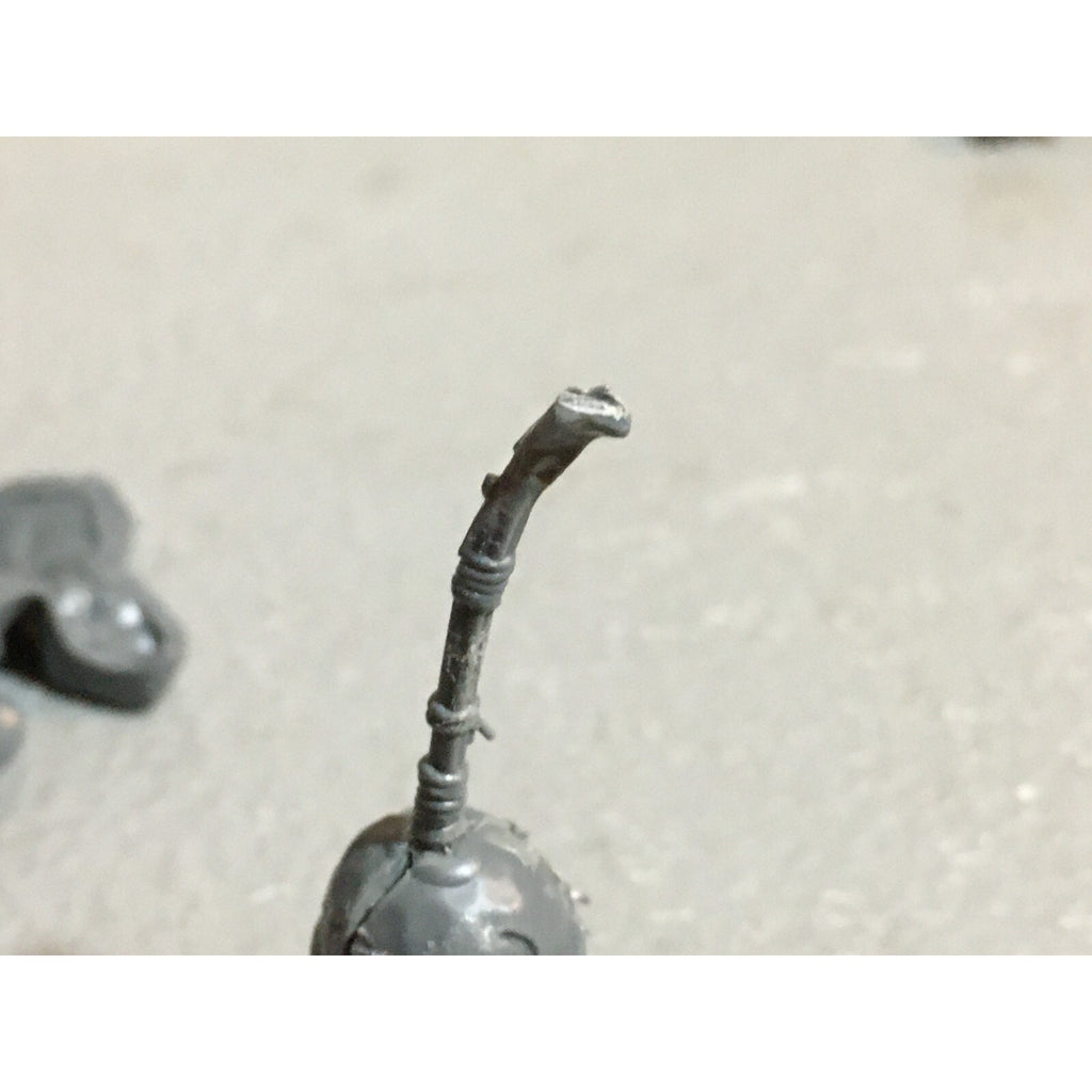 A23220 WARHAMMER FANTASY CHAOS BEASTMEN BITS LOT CYGOR BROKEN BELL STATUE GW