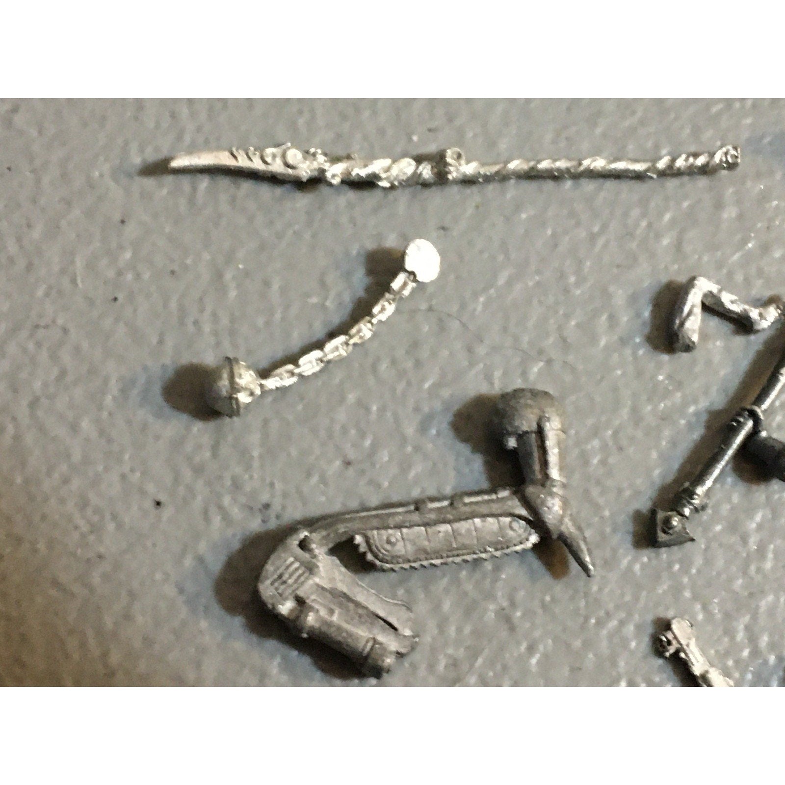 A32555 UNKNOWN MINIATURES ALL METAL BITS LOT FANTASY SCI-FI MIXED