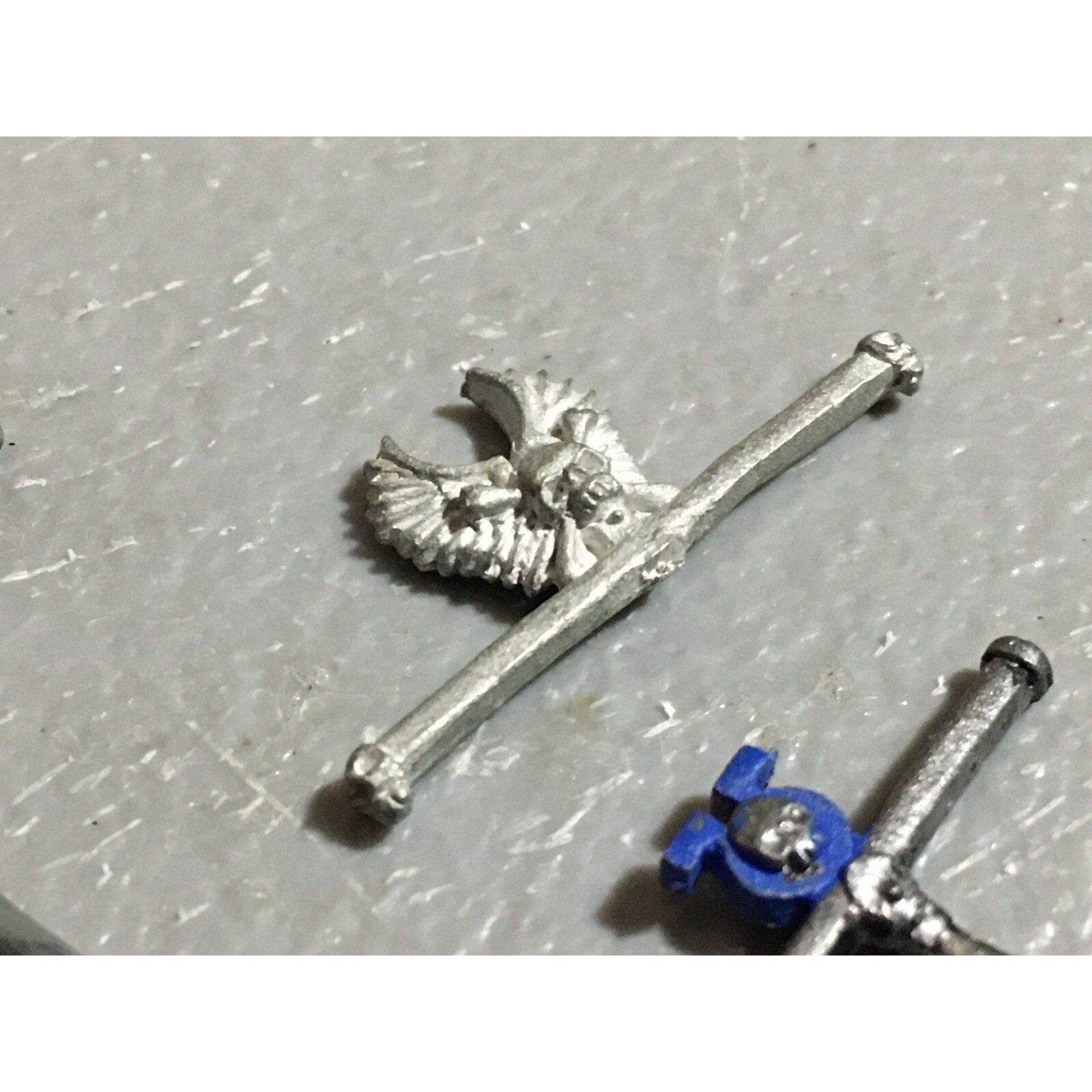 A22382 WARHAMMER 40K SPACE MARINES METAL BITS LOT BANNER POLES GAMES WORKSHOP GW