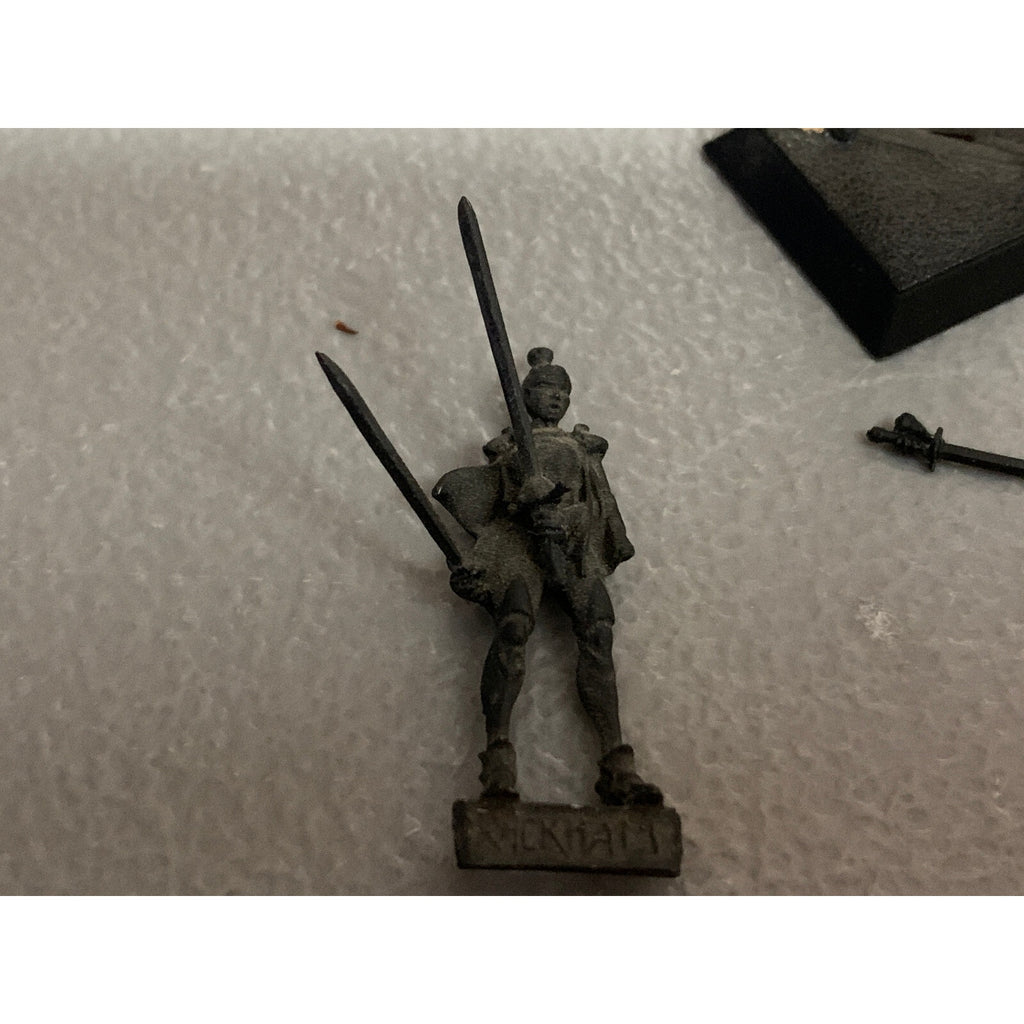 A10720 RACKHAM CONFRONTATION METAL OOP GRIFFIN DUELLISTS MISSING 1 HAND