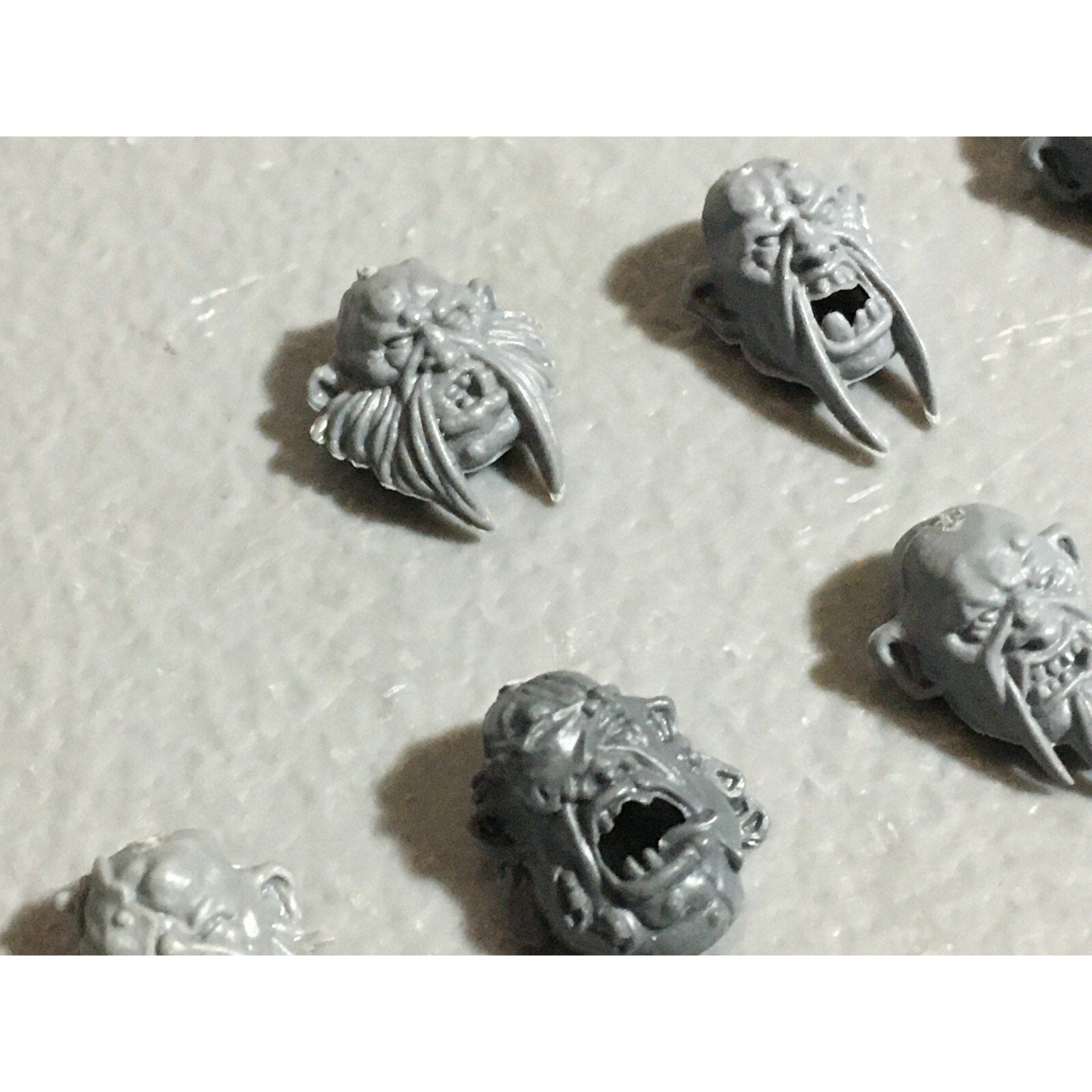 A22578 WARHAMMER FANTASY OGRE KINGDOMS BITS LOT HEADS GAMES WORKSHOP GW