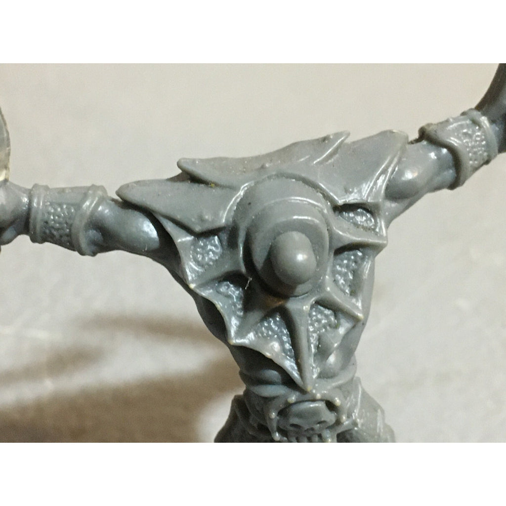 A23496 WARHAMMER HEROQUEST GARGOYLE BLOODTHIRSTER MISSING HEAD & WINGS GW