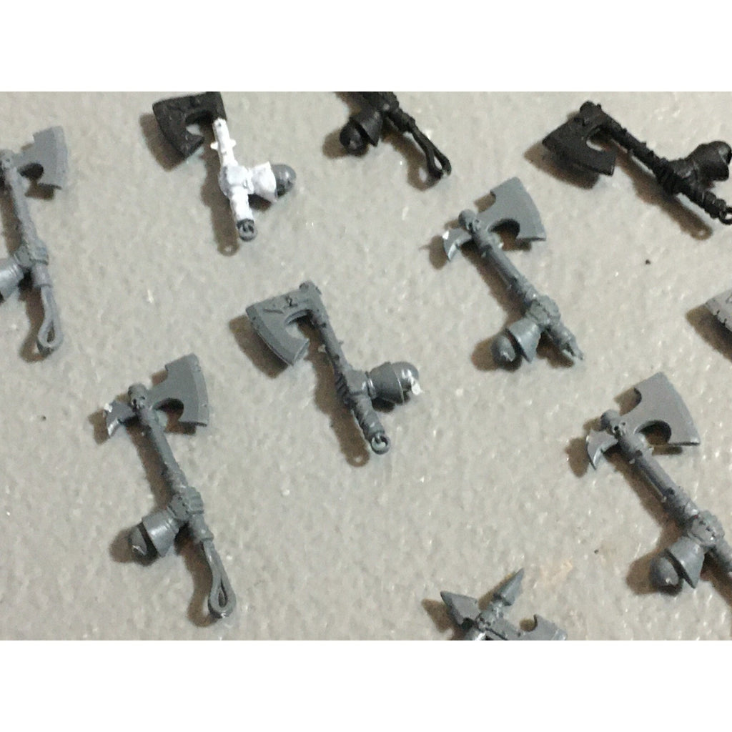 A22210 WARHAMMER FANTASY CHAOS MORTALS BITS LOT AXE HANDS GAMES WORKSHOP