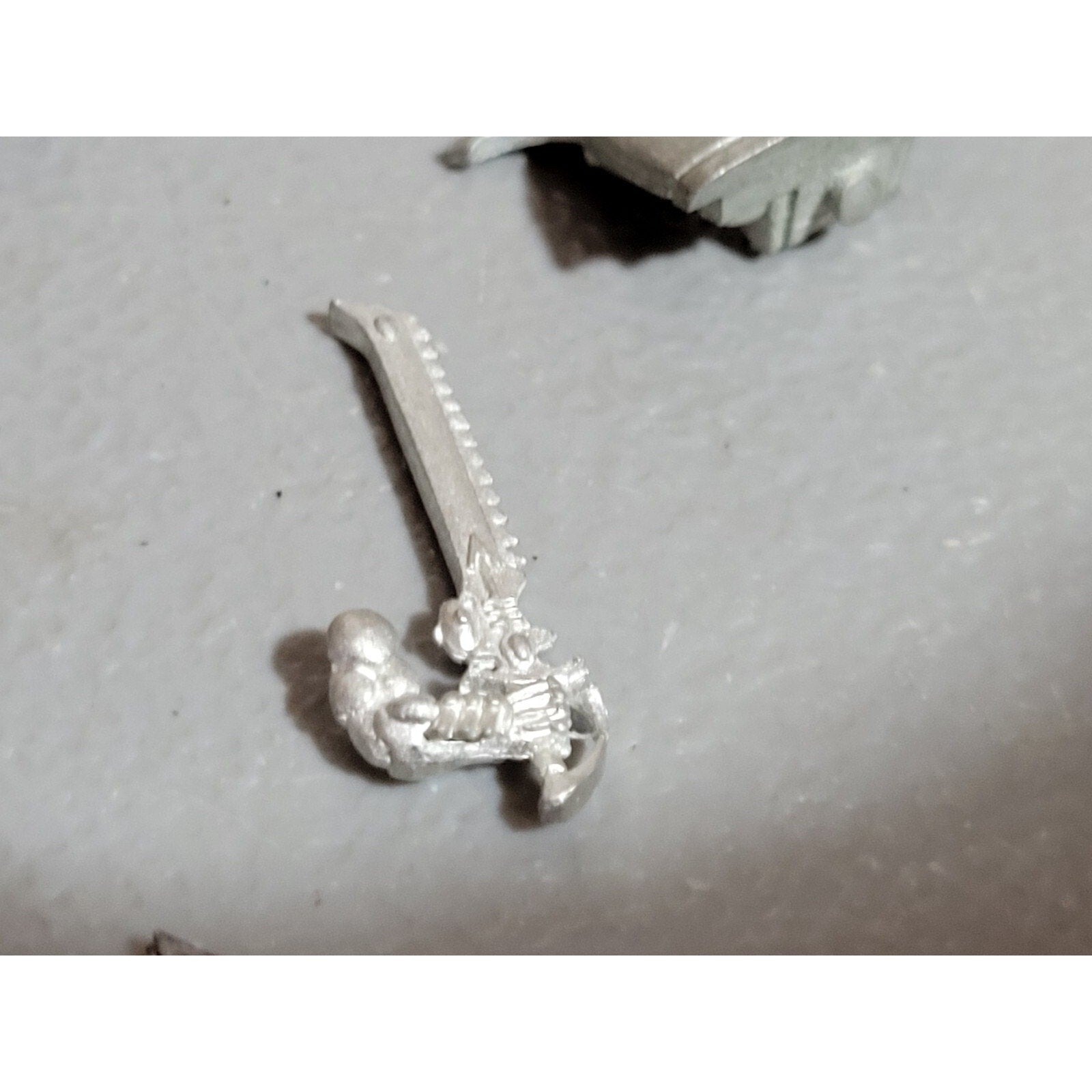 A19079 WARHAMMER 40K ELDAR CRAFTWORLDS METAL AVATAR OF KHAINE HAIR BIT