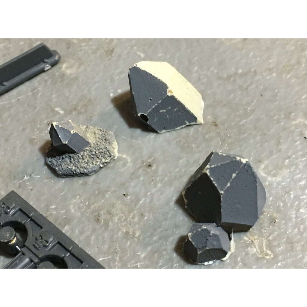 A23492 WARHAMMER FANTASY 40K TERRAIN BITS LOT GRAVE PLANT BASING GAMES WORKSHOP