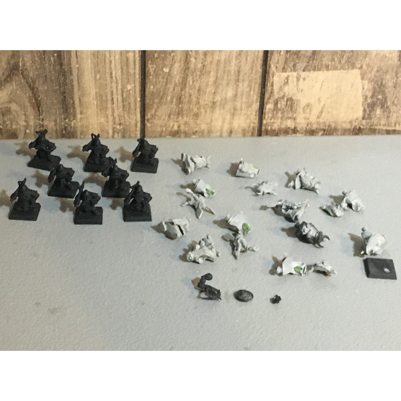A33418 WARHAMMER FANTASY OLD WORLD DWARFS DWARF CROSSBOWMEN 8 PK + INCOMP
