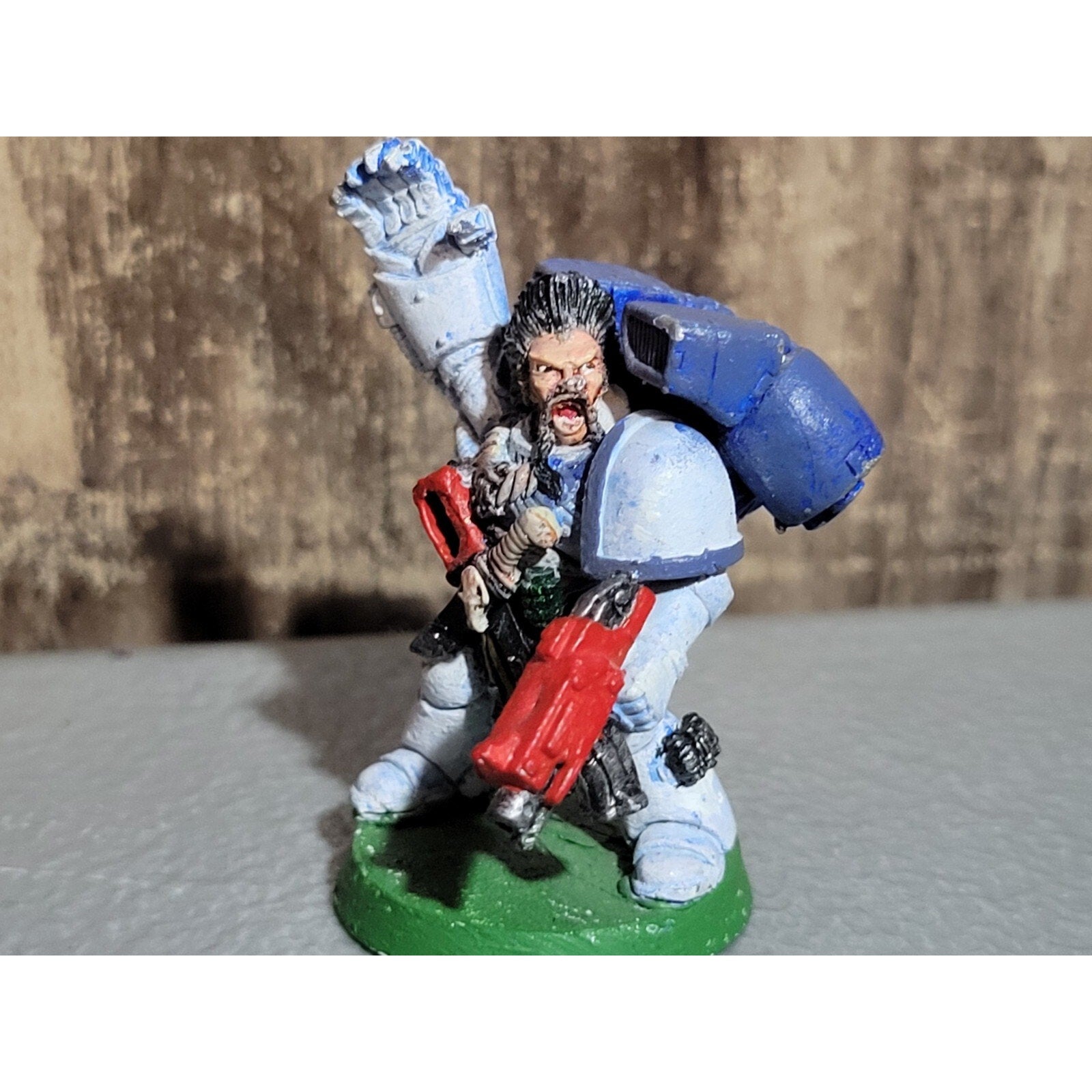 A18695 WARHAMMER 40K SPACE MARINES WOLVES BLOOD CLAW SERGEANT METAL W JUMP