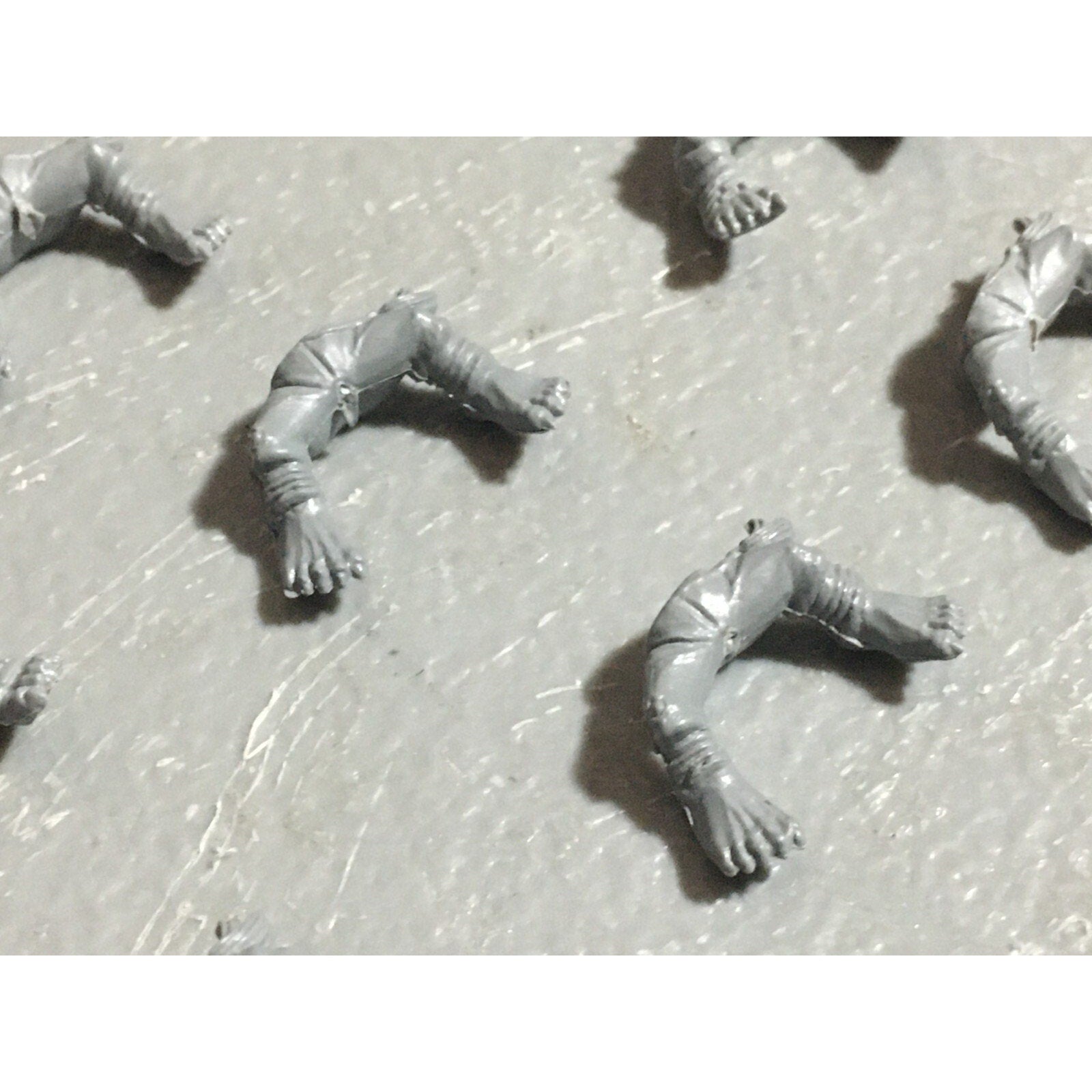 A22627 WARHAMMER FANTASY ORCS & GOBLINS BITS LOT GOBLIN WOLF RIDER LEGS GW