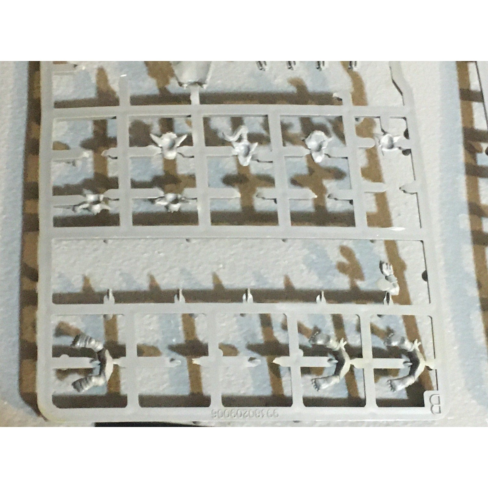 A33693 WARHAMMER FANTASY ORCS & GOBLINS BITS ON SPRUE LOT GOBLINS GW