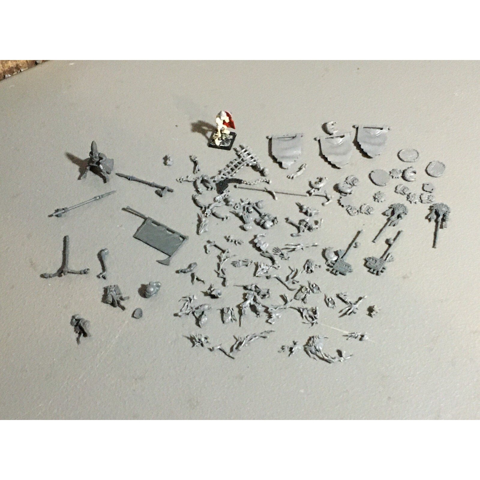 A20847 WARHAMMER FANTASY BITS LOT MIXED HIGH ELVES SKELETONS DRYADS ORCS
