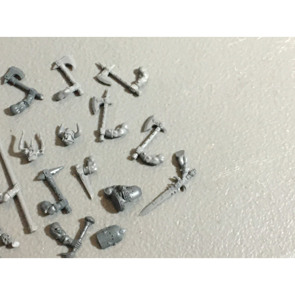 A22182 WARHAMMER FANTASY CHAOS MORTALS BITS LOT MIXED MARAUDER COMMAND & ARMS GW