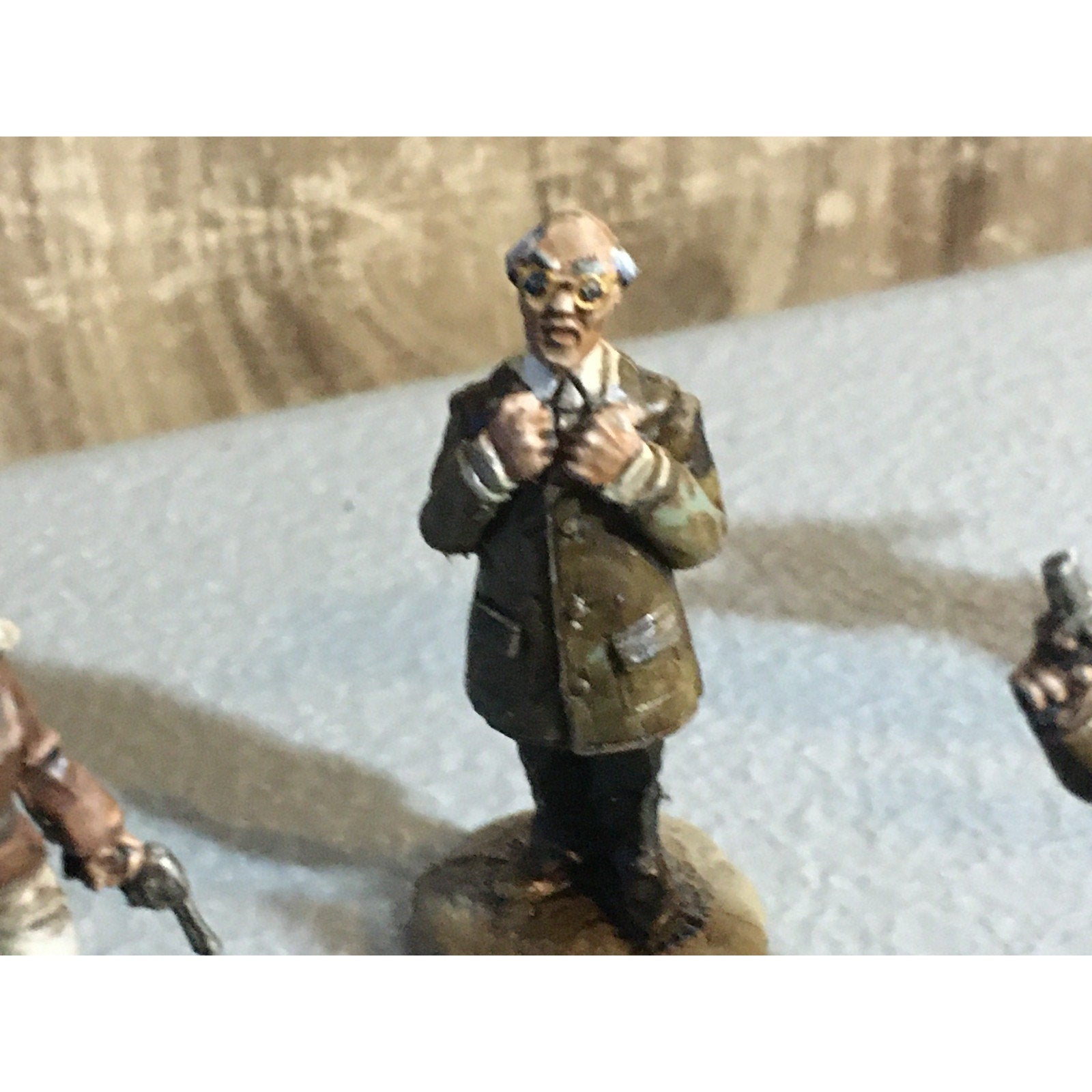 A30875 REAPER MINIATURES RMP HUMANS DETECTIVE FARMER PILOT