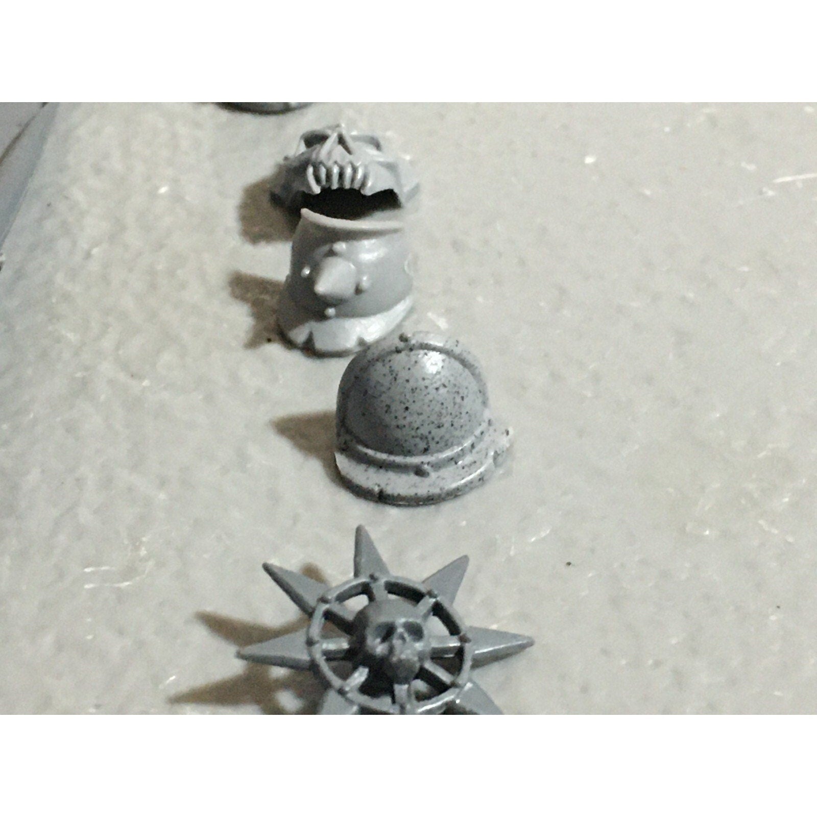 A22262 WARHAMMER FANTASY CHAOS MORTALS BITS LOT MIXED BANNERS ACCESSORIES GW