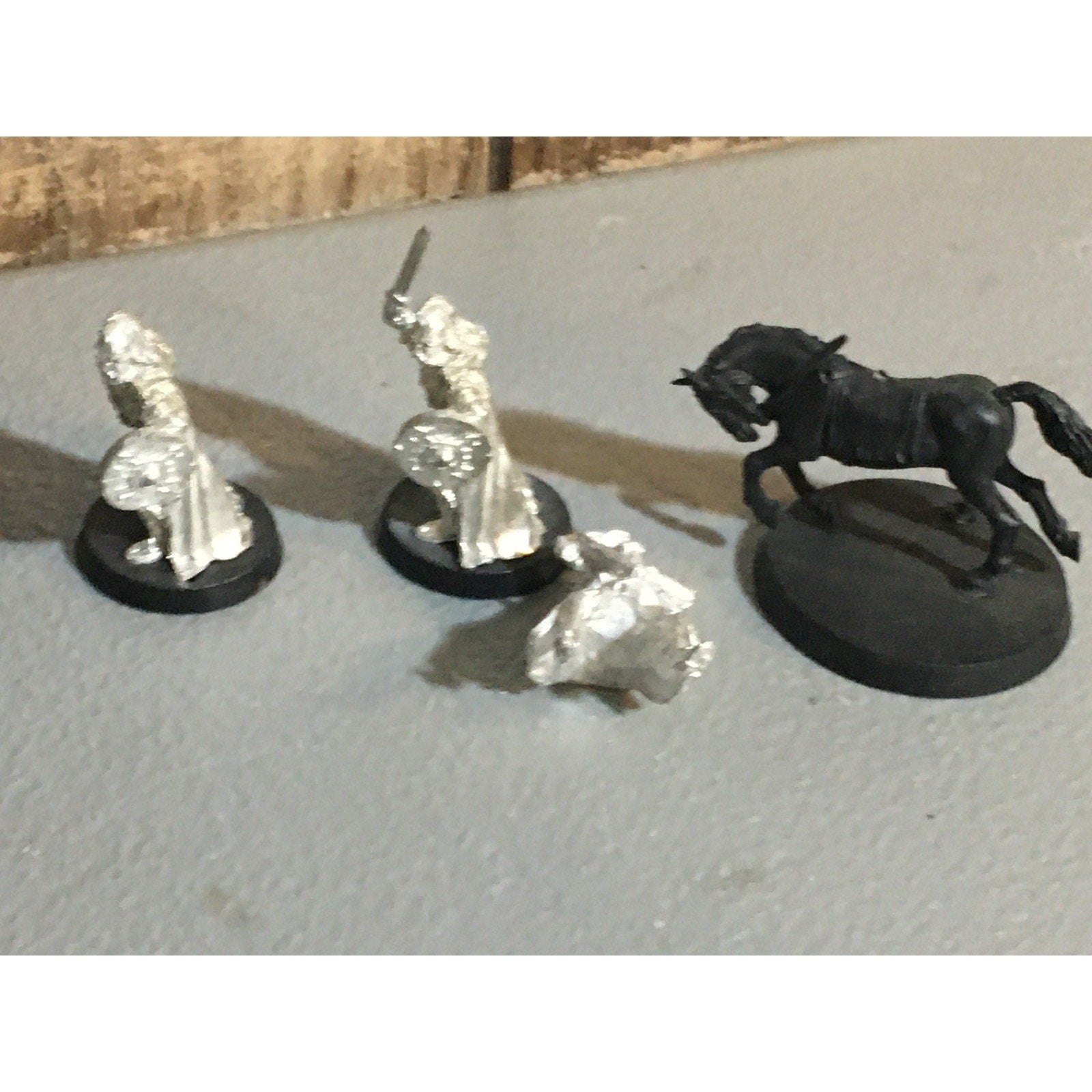 A30408 LOTR LORD RINGS GAMES WORKSHOP METAL ROHAN RIDER & ROYAL GUARD MISS 1 ARM