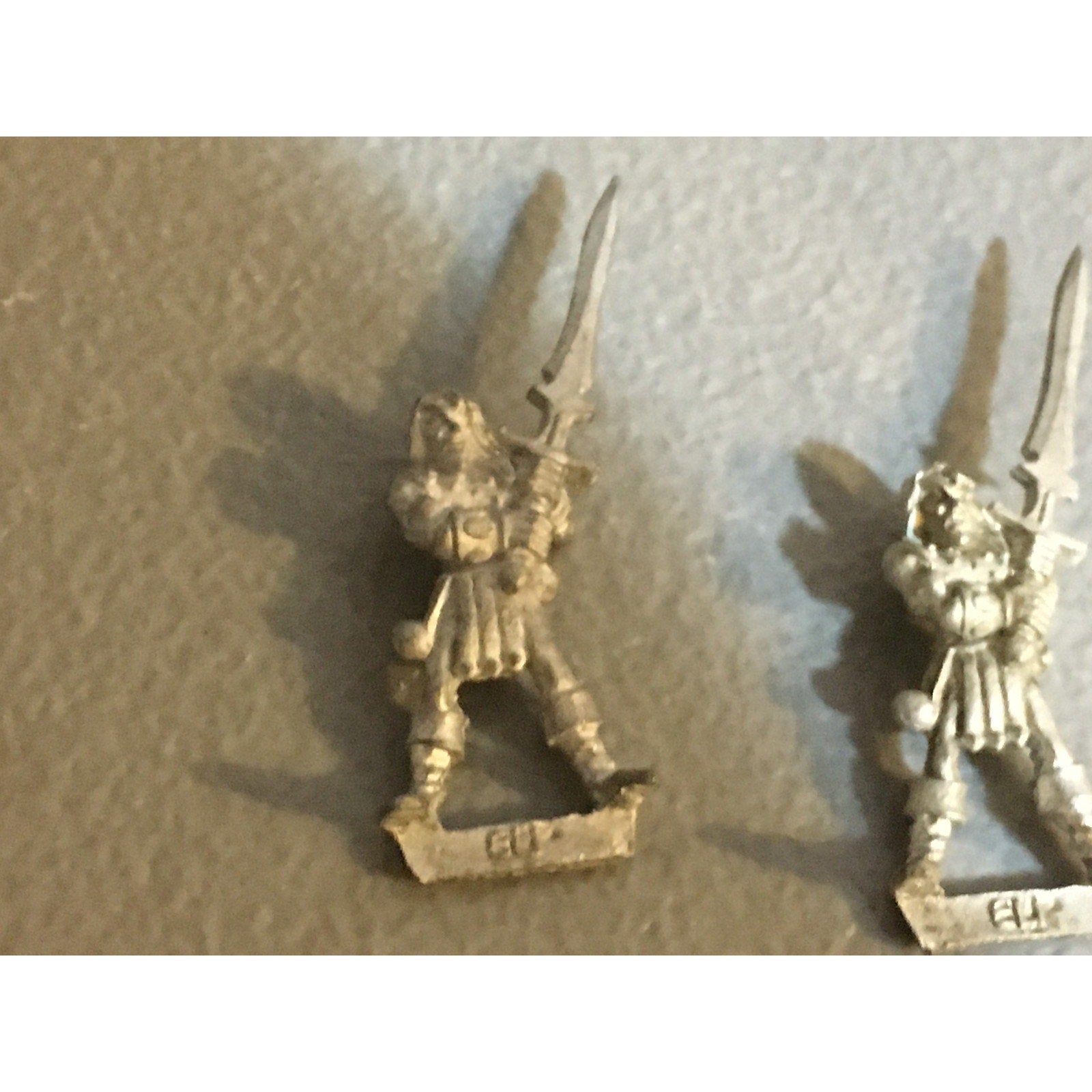A33782 WARHAMMER CITADEL FANTASY WOOD ELVES METAL 1987 2 PK SWORD GW